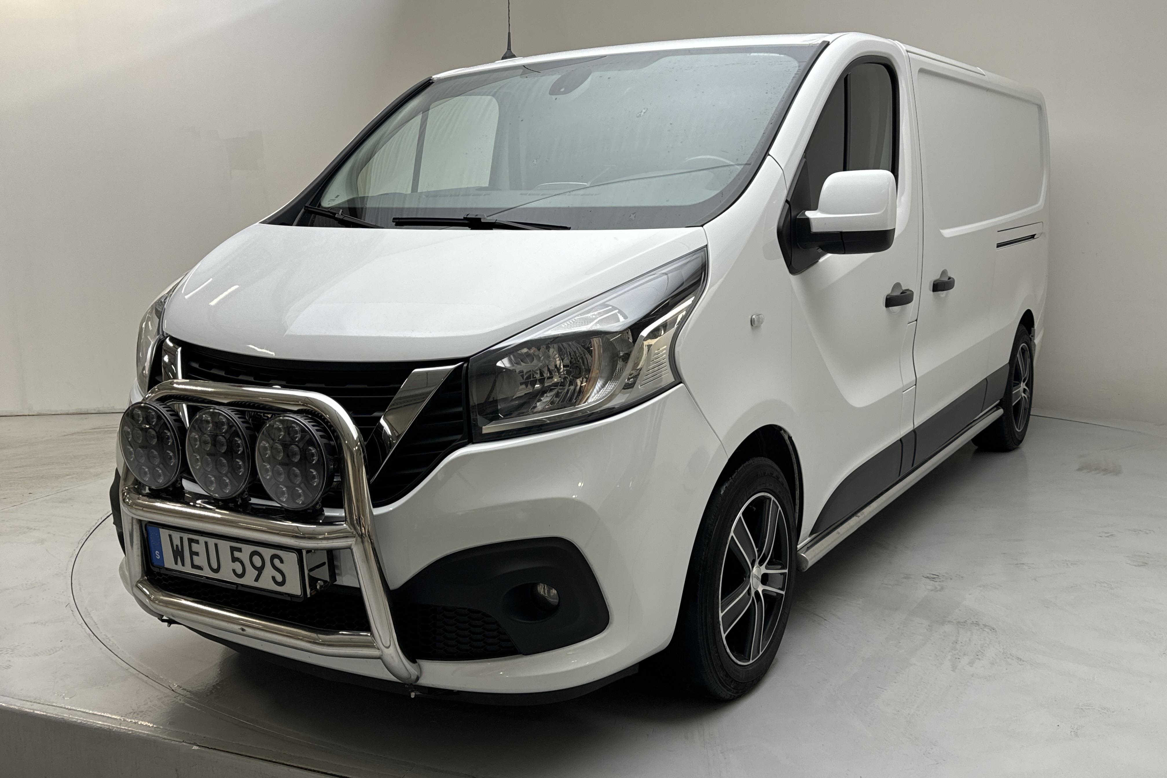 Nissan NV300 1.6 dCi (170hk) - 161 810 km - Automatic - white - 2021