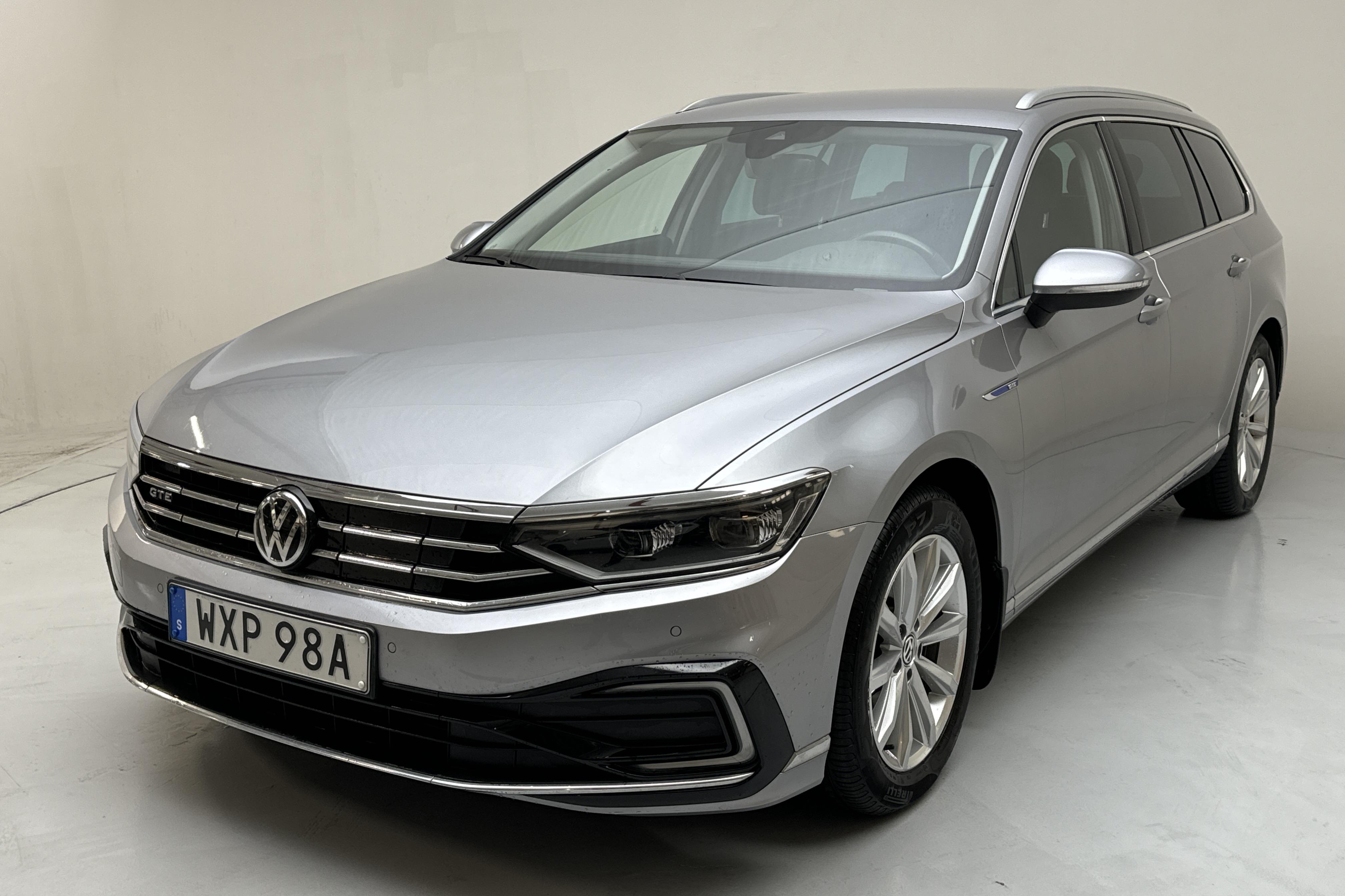 VW Passat 1.4 GTE Sportscombi (218hk) - 60 470 km - Automaattinen - hopea - 2020