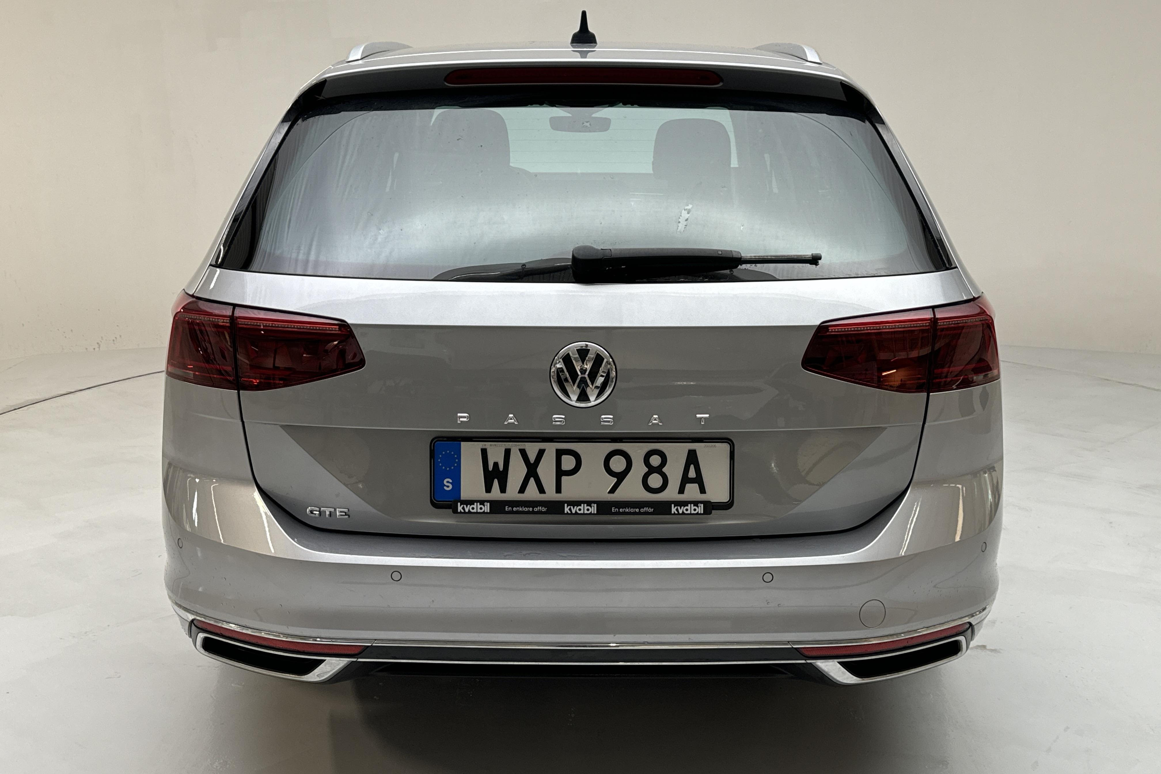 VW Passat 1.4 GTE Sportscombi (218hk) - 60 470 km - Automaatne - hõbe - 2020