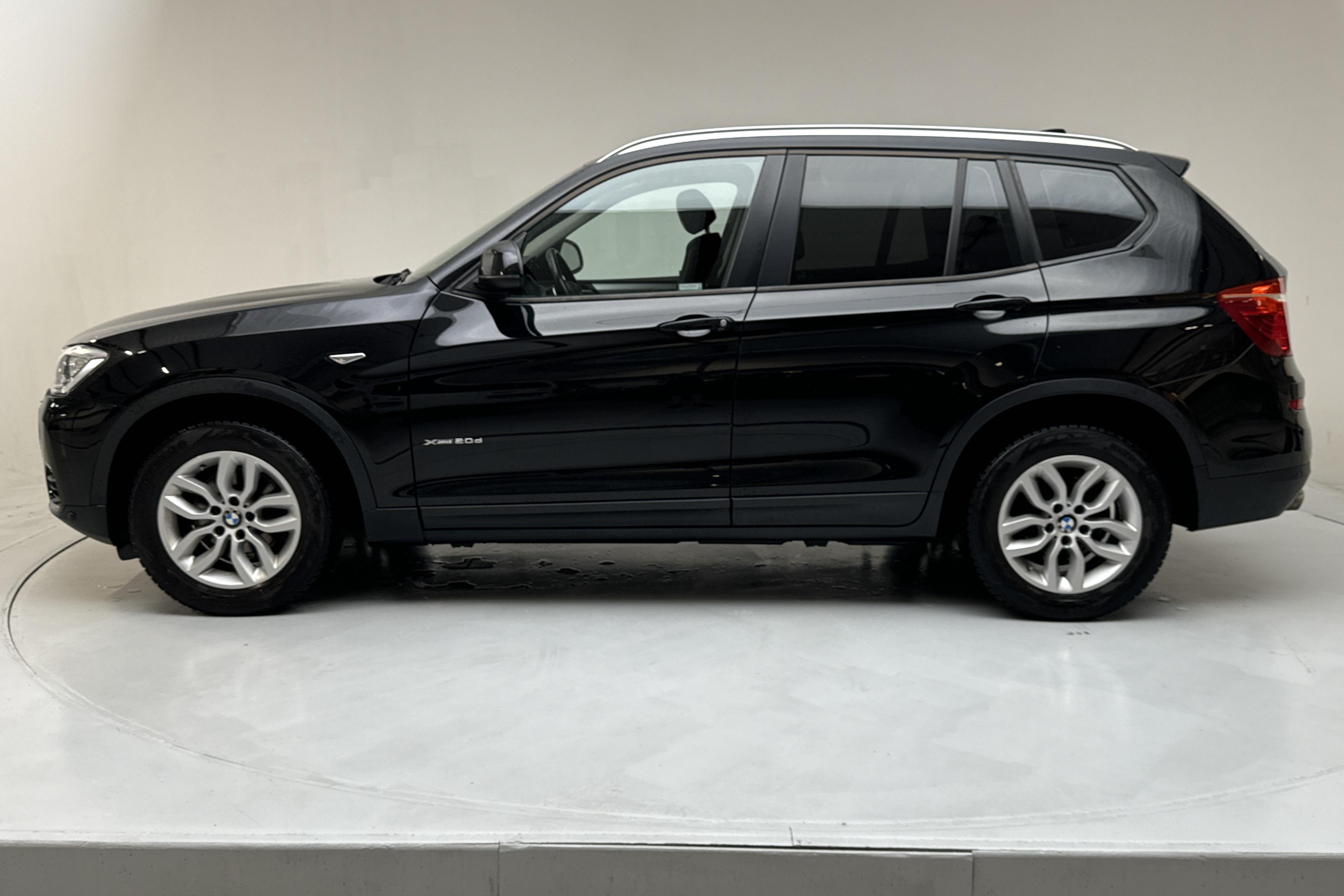 BMW X3 xDrive20d, F25 (190hk) - 155 460 km - Automatyczna - czarny - 2017