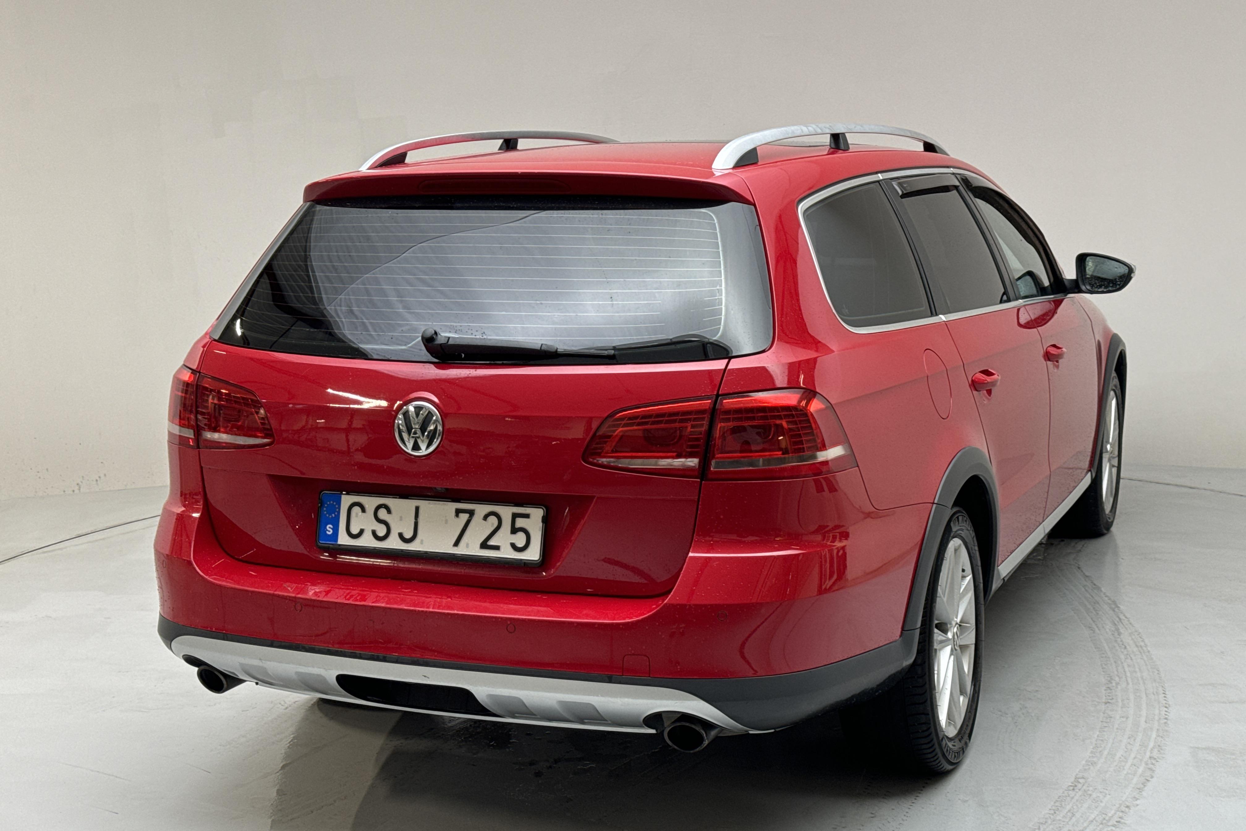 VW Passat Alltrack 2.0 TDI BlueMotion Technology 4Motion (170hk) - 188 620 km - Automaatne - punane - 2013