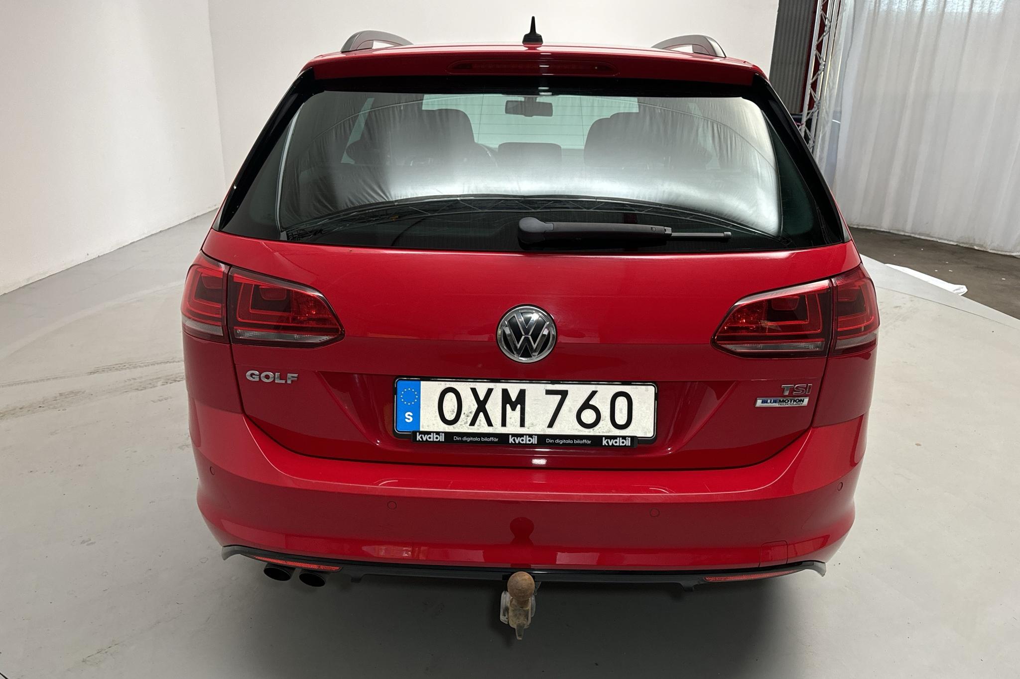 VW Golf VII 1.4 TSI Sportscombi (150hk) - 134 890 km - Automatyczna - czerwony - 2016