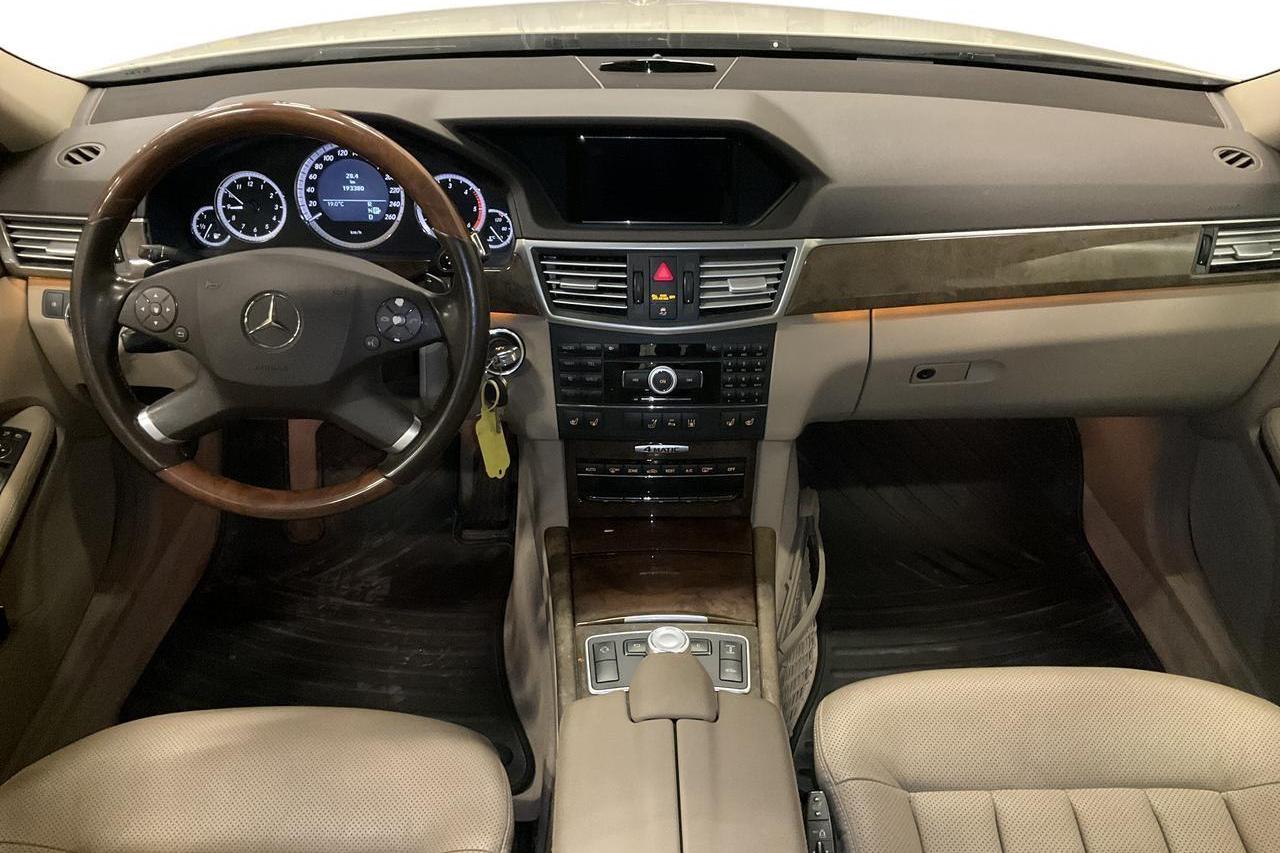 Mercedes E 350 CDI BlueEfficiency 4Matic W212 (231hk) - 193 380 km - Automatyczna - biały - 2010