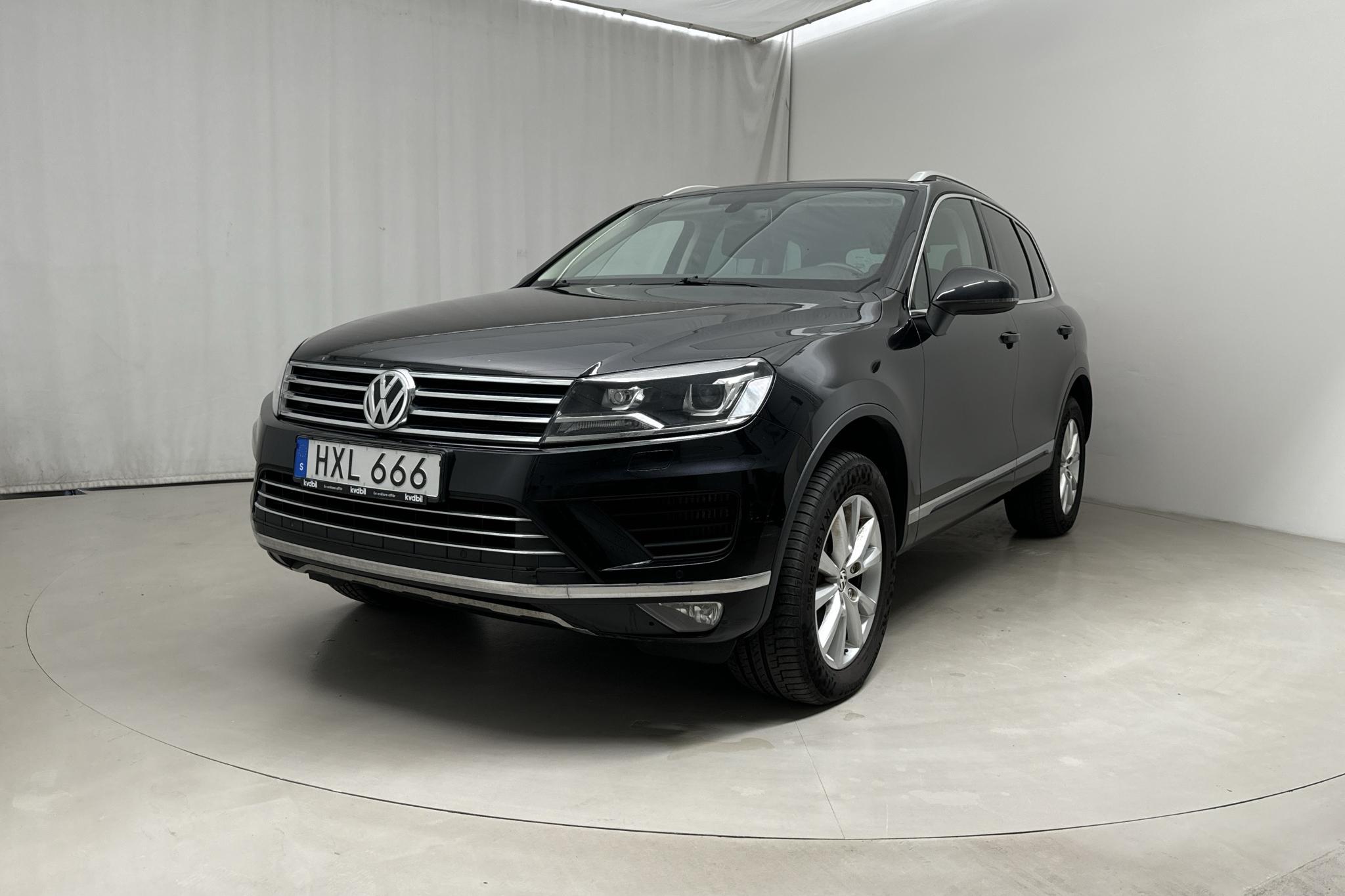 VW Touareg 3.0 TDI BlueMotion Technology (204hk) - 15 635 mil - Automat - svart - 2016