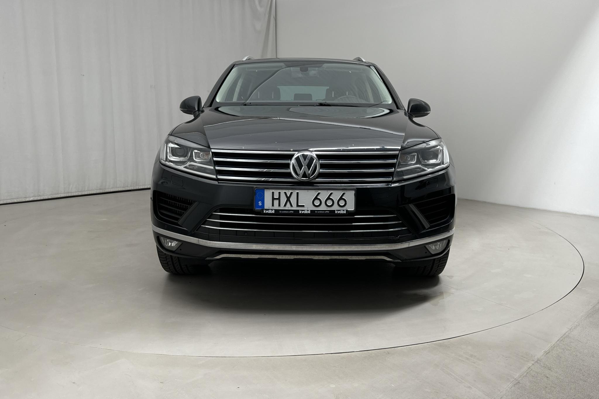 VW Touareg 3.0 TDI BlueMotion Technology (204hk) - 15 635 mil - Automat - svart - 2016