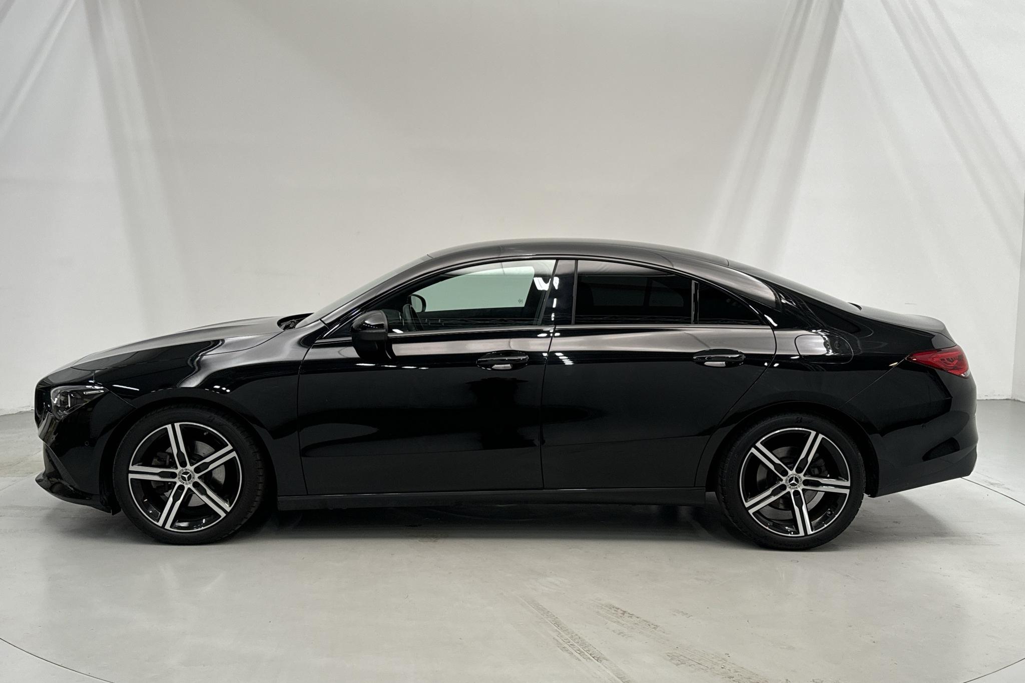 Mercedes CLA 200 Coupé C118 (163hk) - 20 850 km - Automaatne - must - 2023