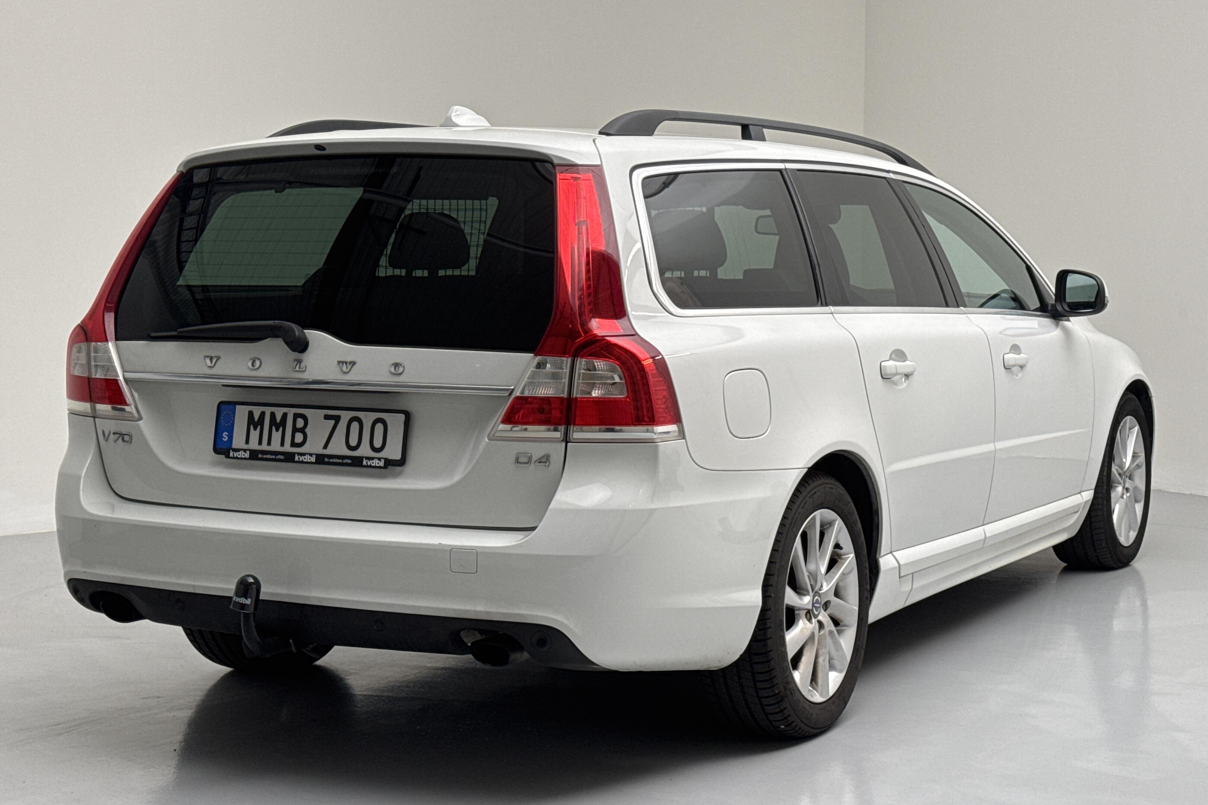 Volvo V70 II D4 (181hk) - 246 630 km - Manualna - biały - 2014