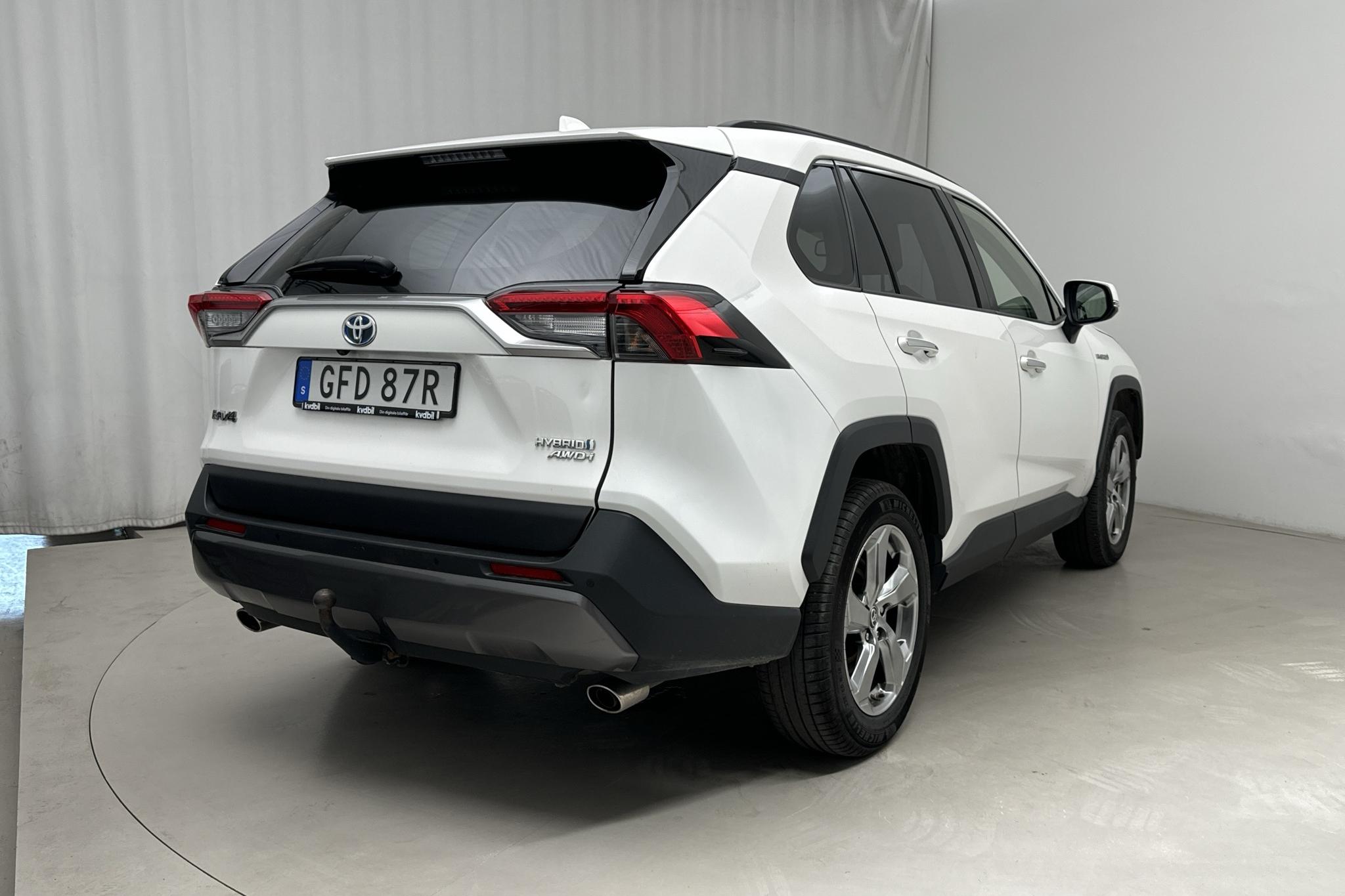 Toyota RAV4 2.5 HSD AWD (222hk) - 109 700 km - Automaatne - valge - 2021