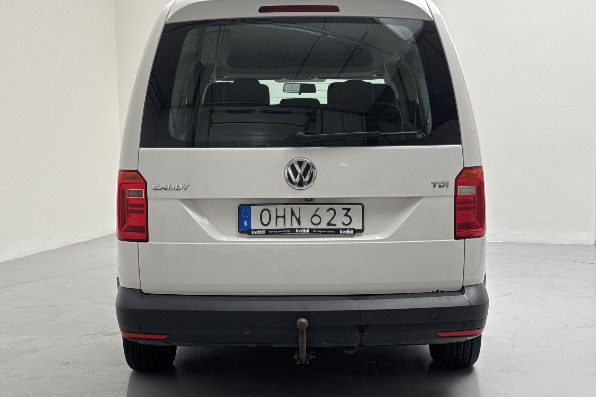 VW Caddy Life Maxi 2.0 TDI (102hk) - 119 590 km - Käsitsi - valge - 2017