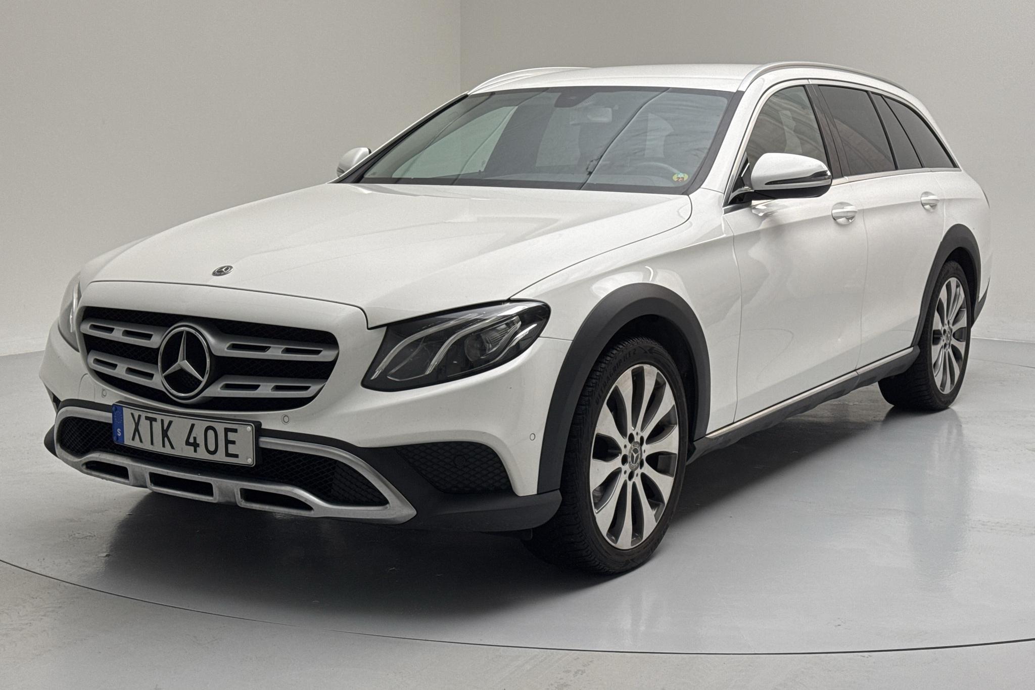 Mercedes E 220 d 4MATIC Kombi All-Terrain S213 (194hk) - 146 470 km - Automatyczna - biały - 2019