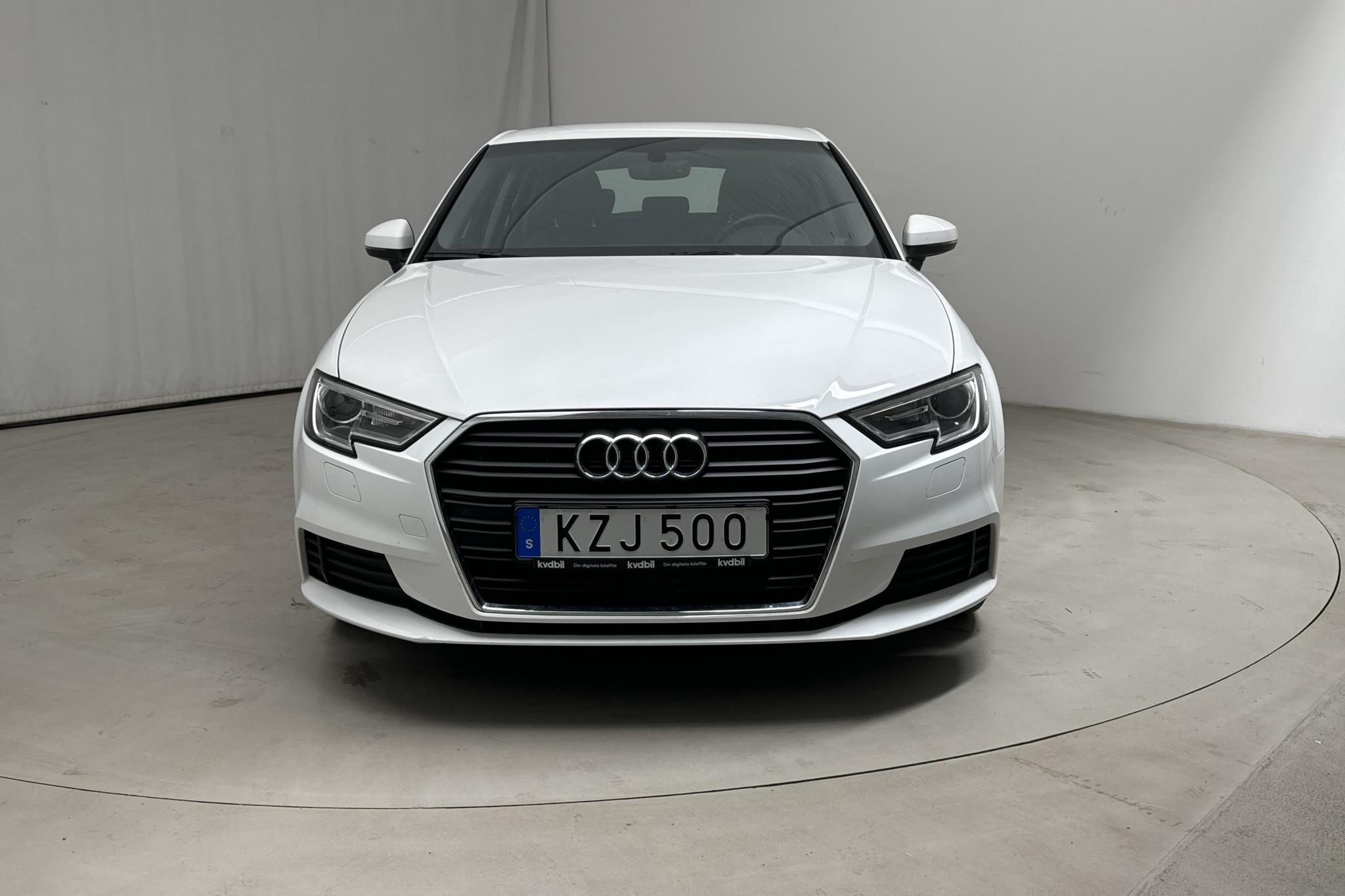 Audi A3 1.5 TFSI Sportback (150hk) - 71 910 km - Automatic - white - 2018