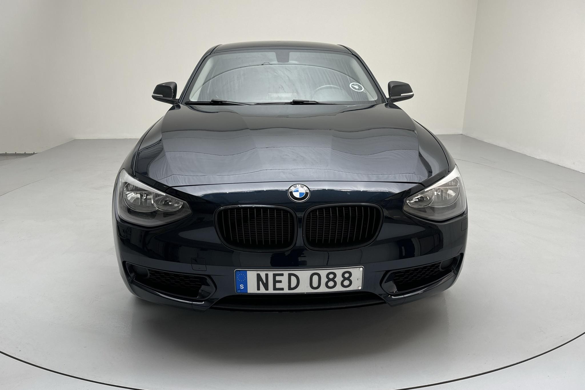 BMW 118d 5dr, F20 (143hk) - 124 890 km - Automatyczna - niebieski - 2013