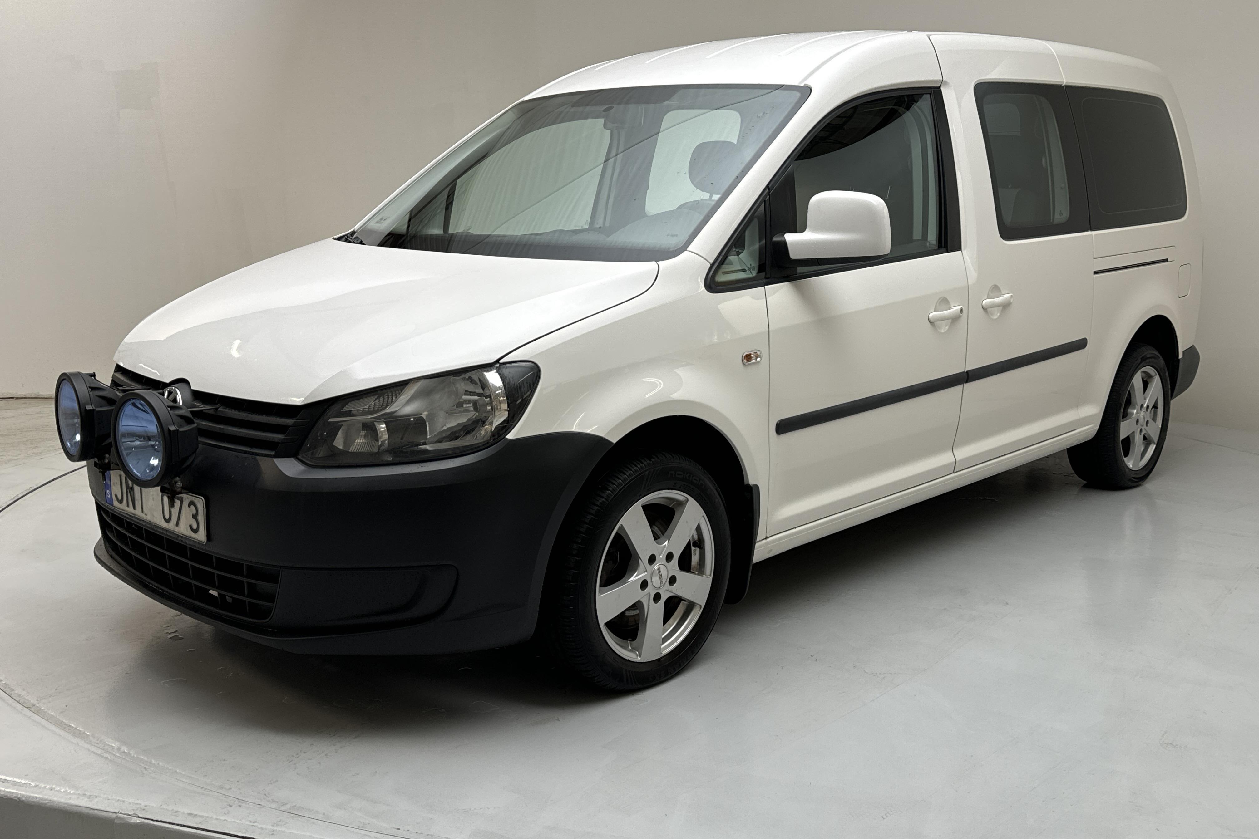 VW Caddy Life Maxi 1.6 TDI (102hk) - 202 810 km - Käsitsi - valge - 2012