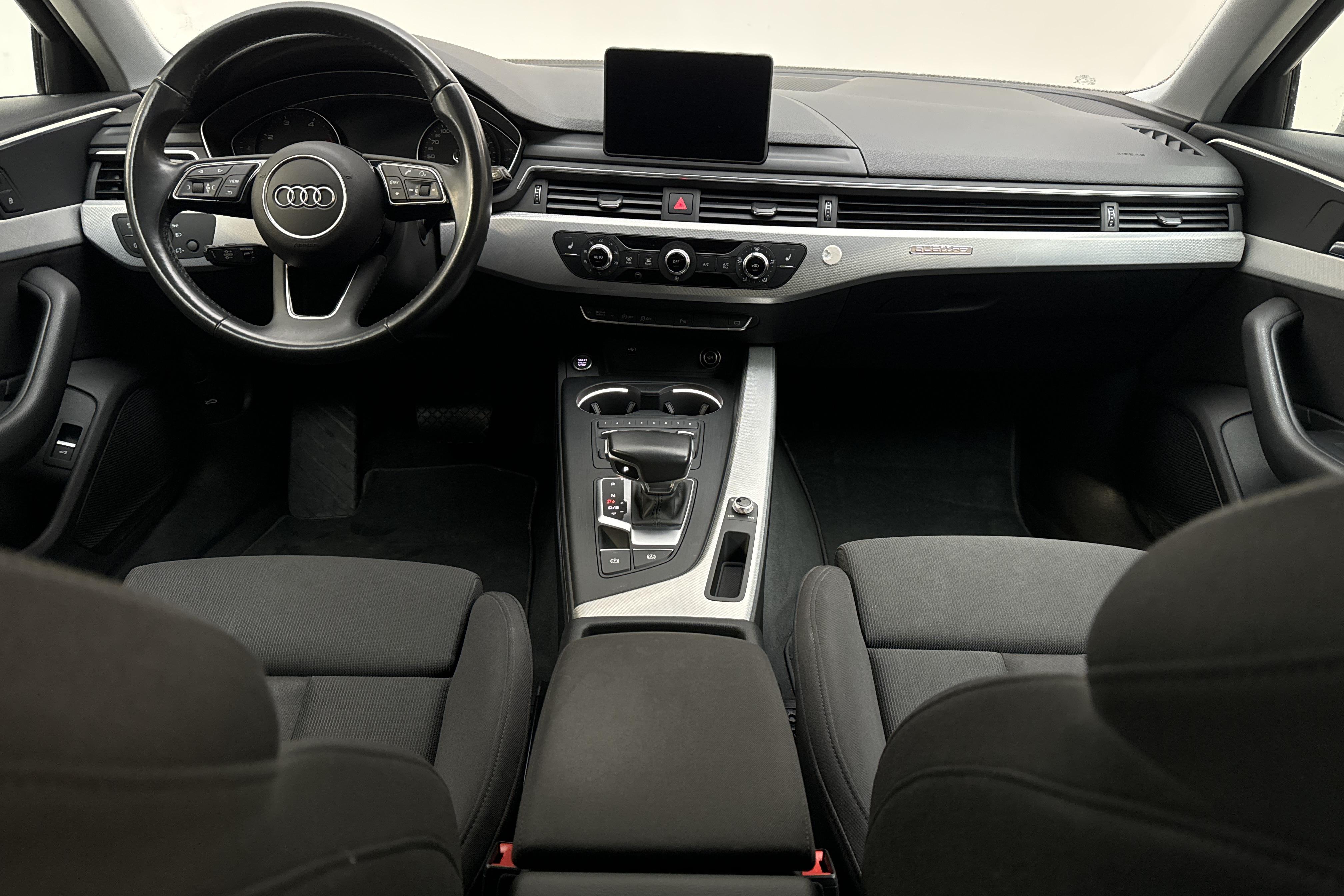 Audi A4 Avant 40 TDI quattro (190hk) - 8 942 mil - Automat - svart - 2019