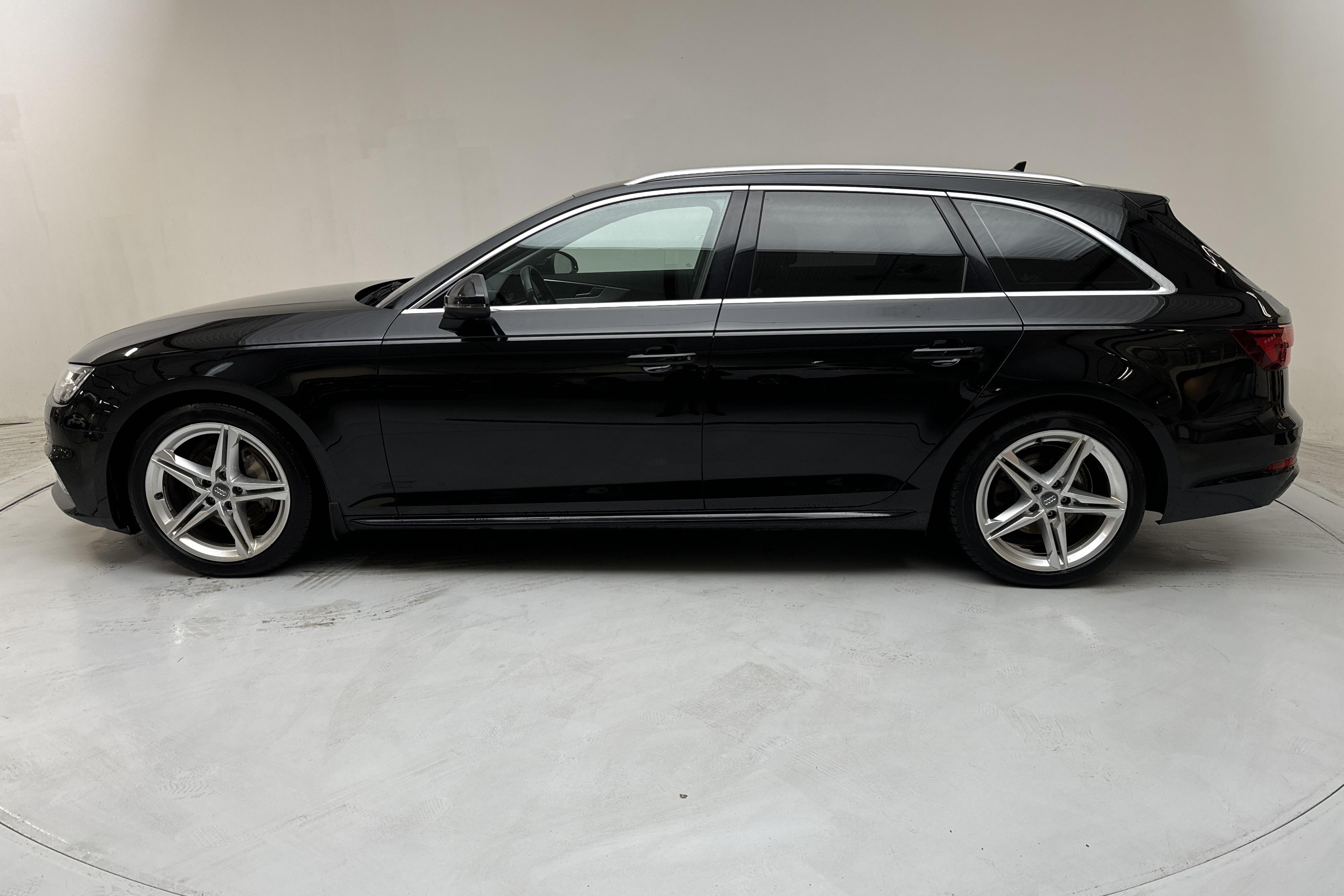 Audi A4 Avant 40 TDI quattro (190hk) - 89 420 km - Automaattinen - musta - 2019