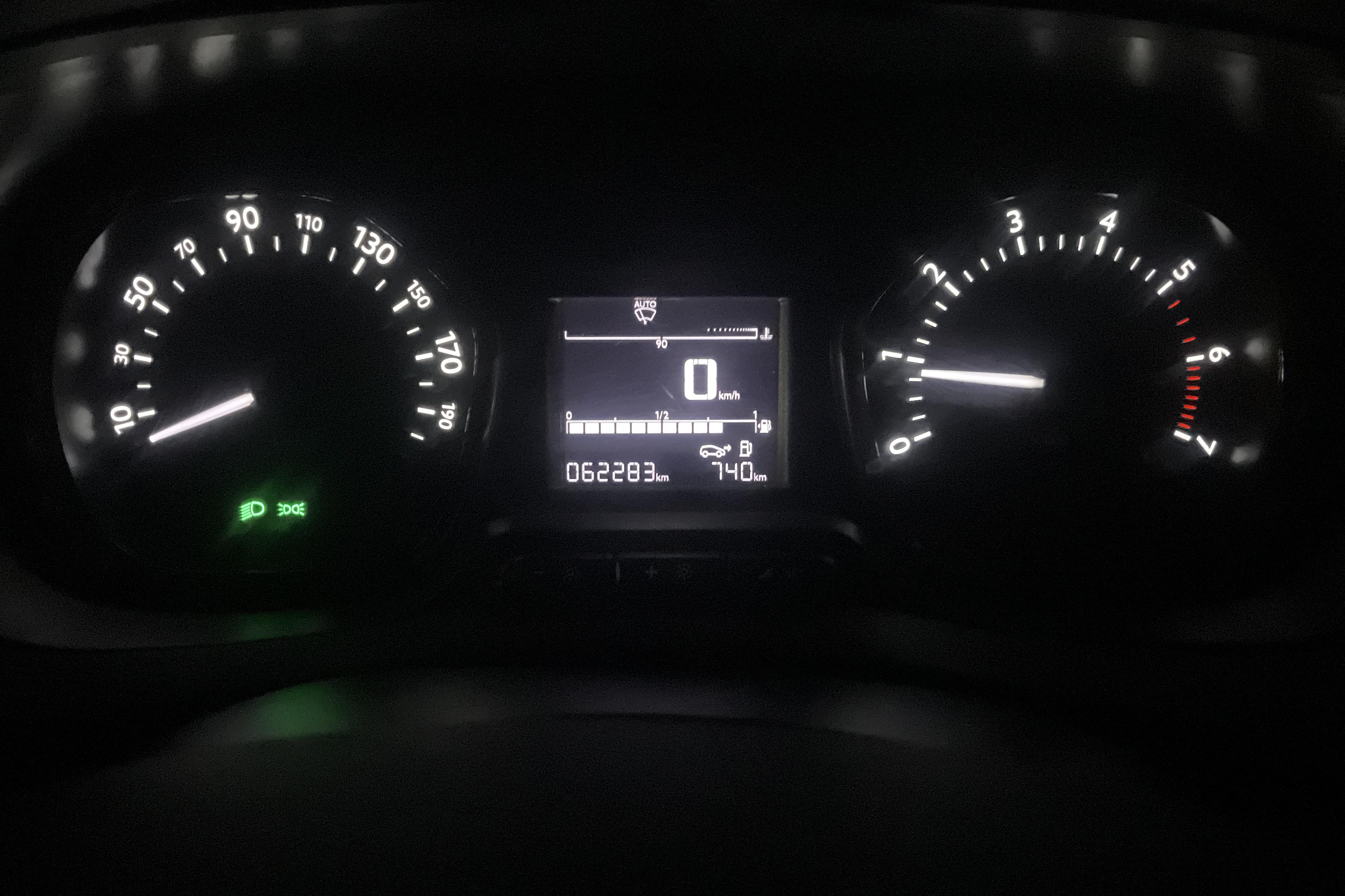 Peugeot Expert BlueHDi Skåp (122hk) - 62 280 km - Manuaalinen - valkoinen - 2019