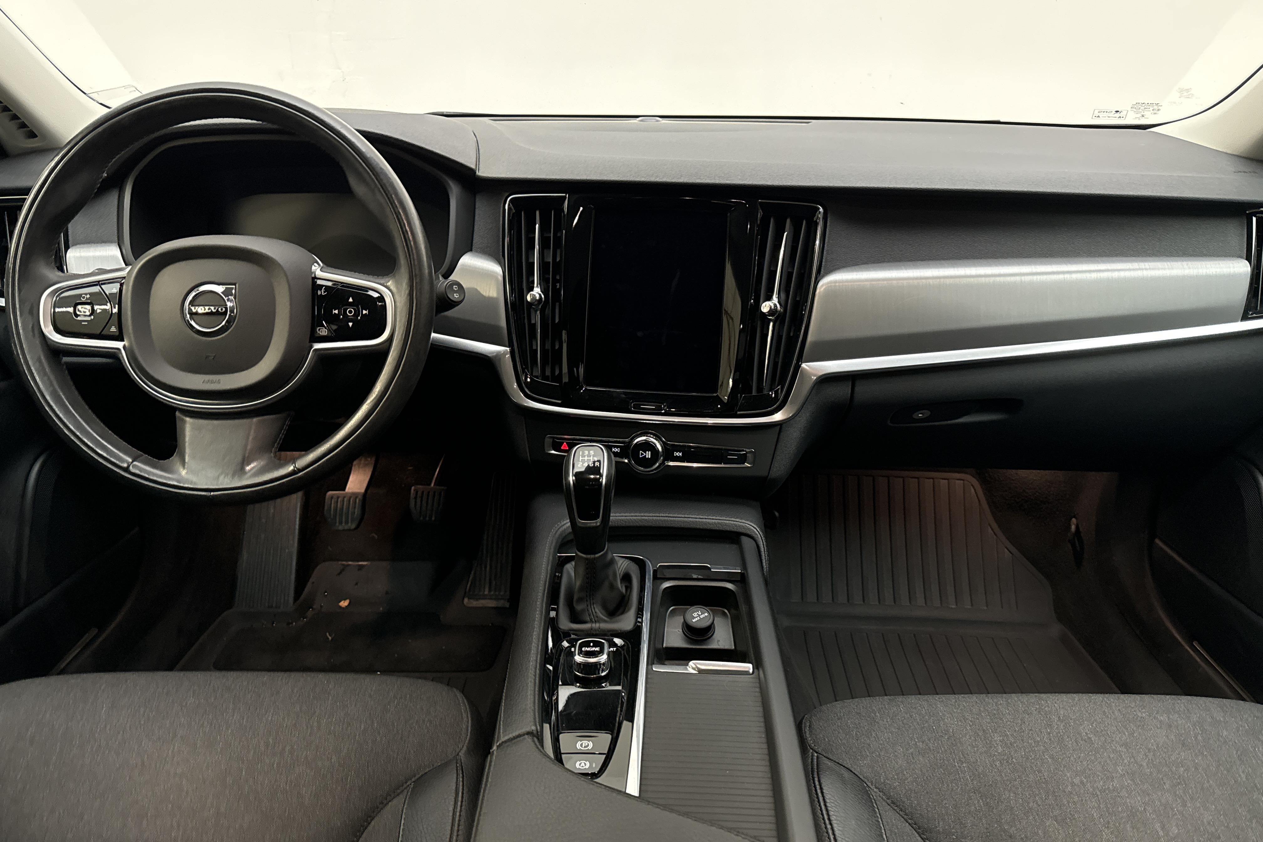 Volvo V90 D3 (150hk) - 11 148 mil - Manuell - grå - 2017