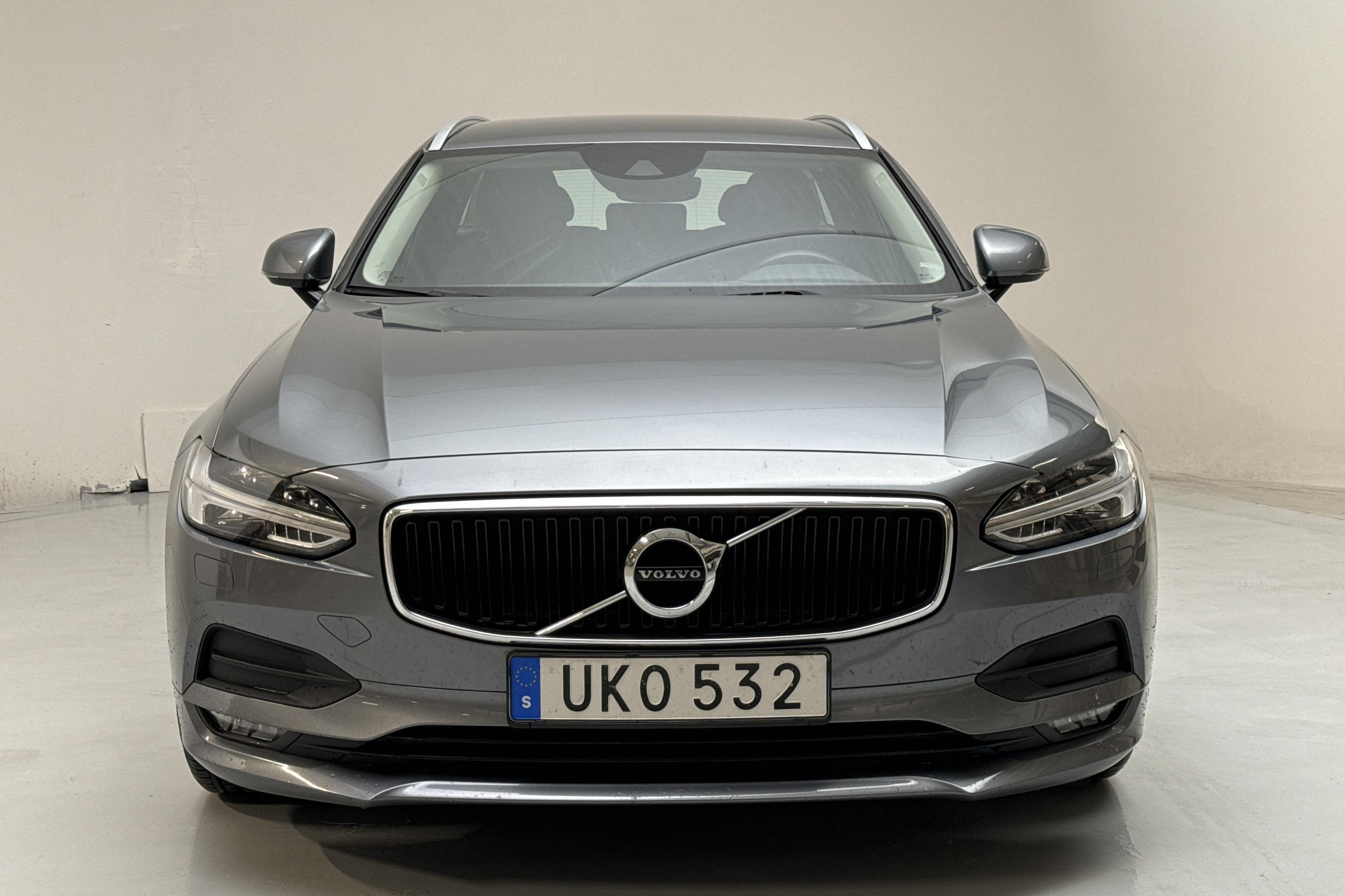 Volvo V90 D3 (150hk) - 111 480 km - Manual - gray - 2017