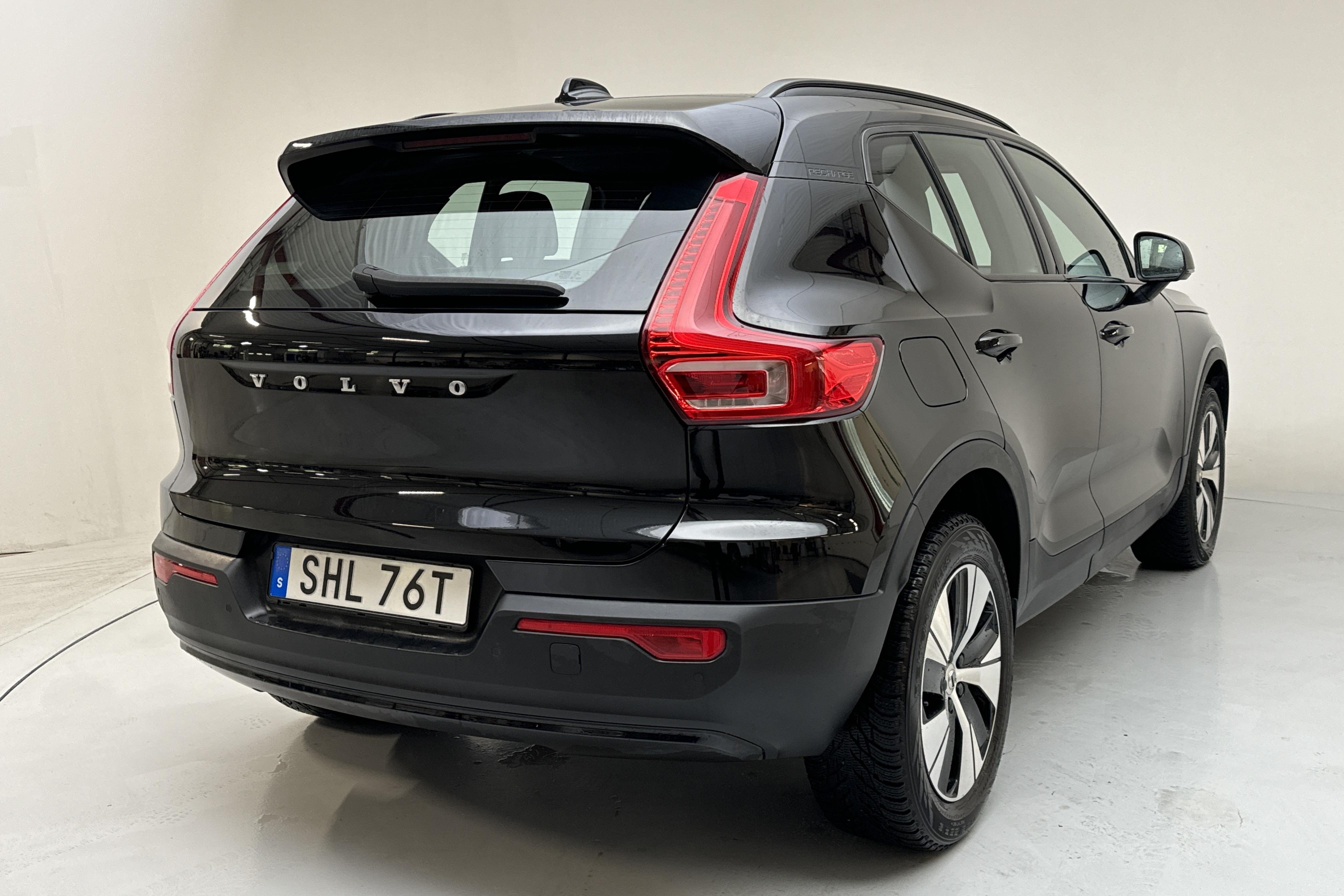 Volvo XC40 T5 2WD Twin Engine (262hk) - 65 120 km - Automatyczna - czarny - 2021