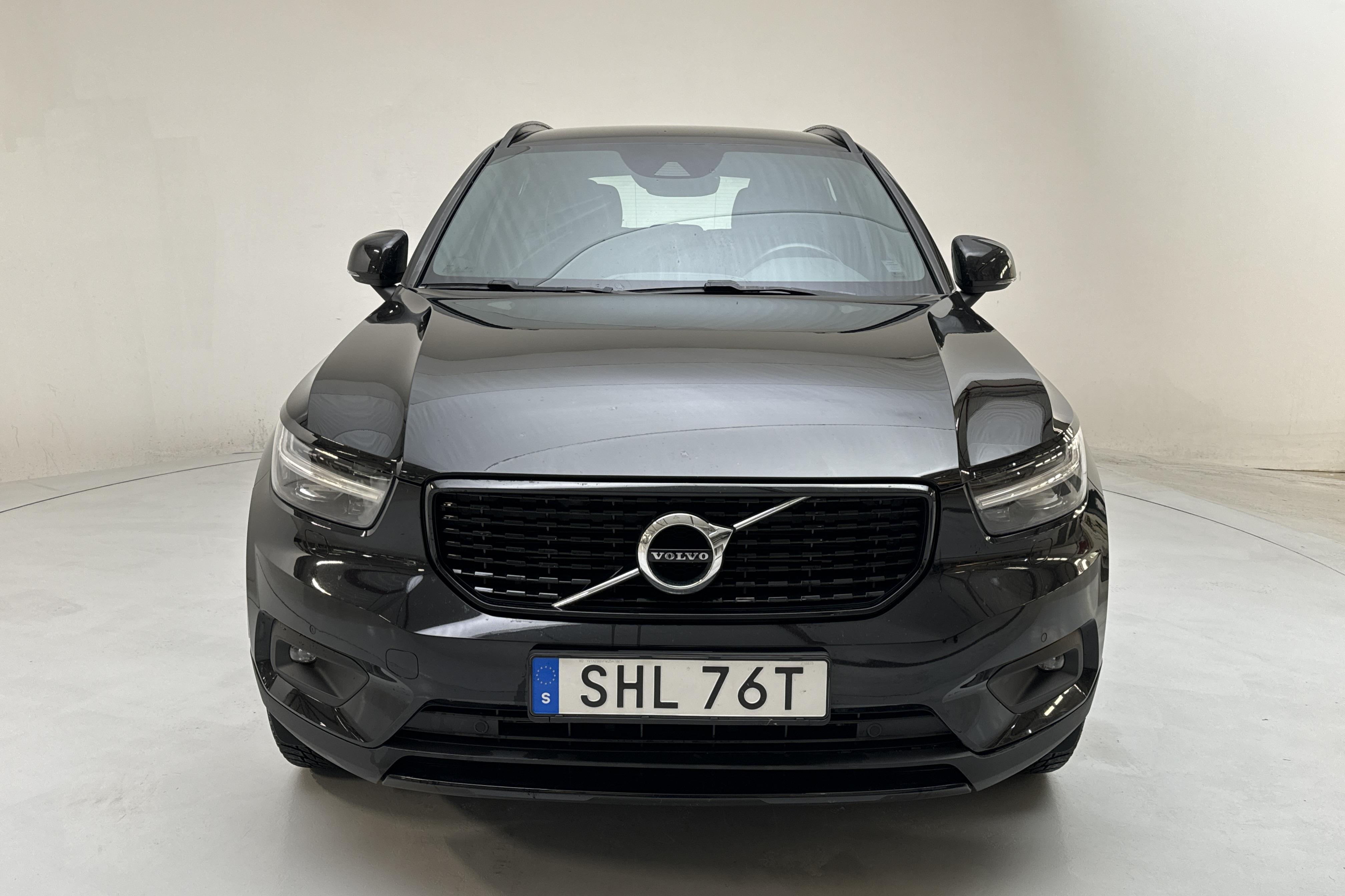 Volvo XC40 T5 2WD Twin Engine (262hk) - 65 120 km - Automatyczna - czarny - 2021