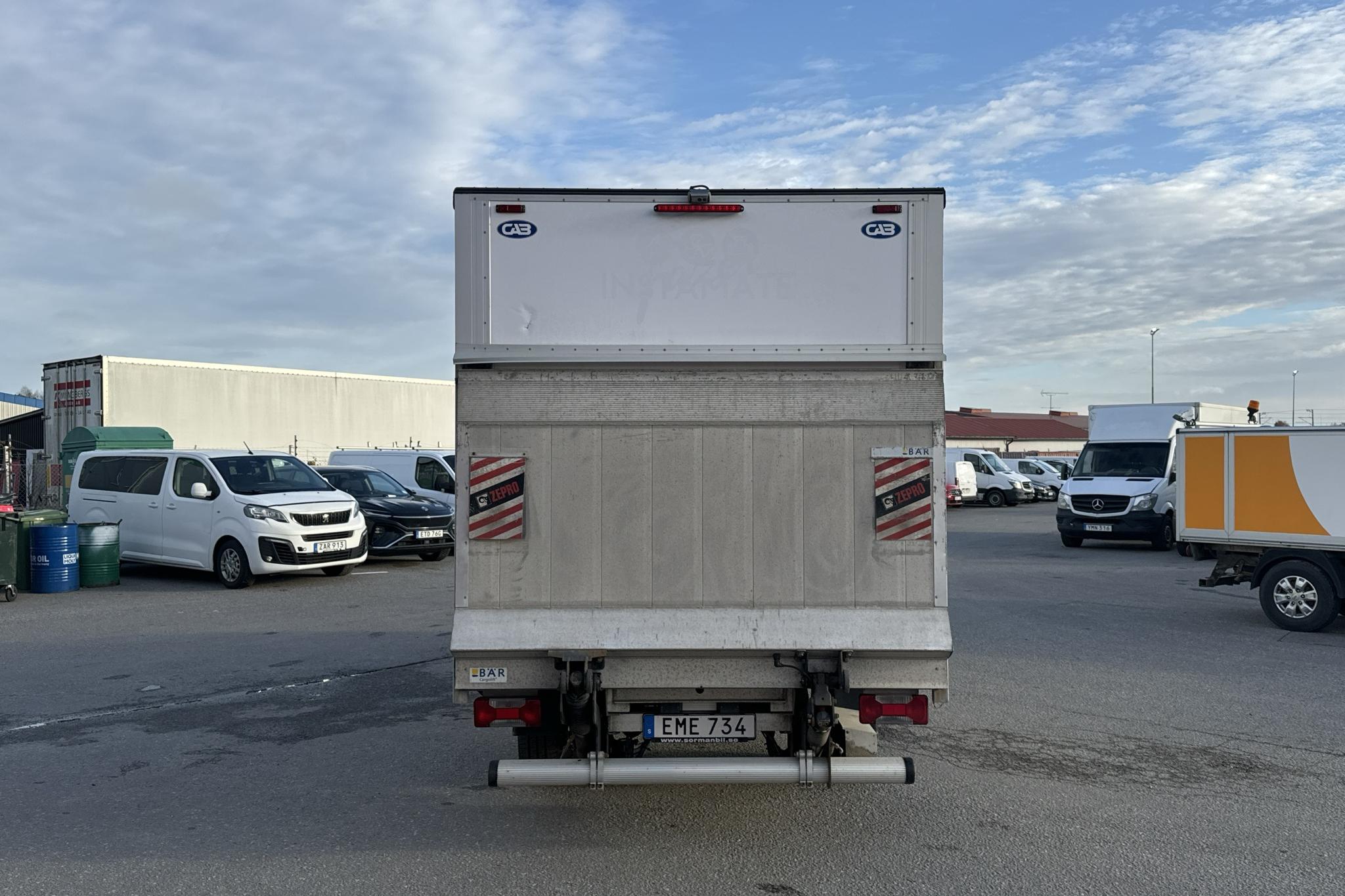 Iveco Daily 35 2.3 Volymskåp (146hk) - 181 820 km - Manual - white - 2015