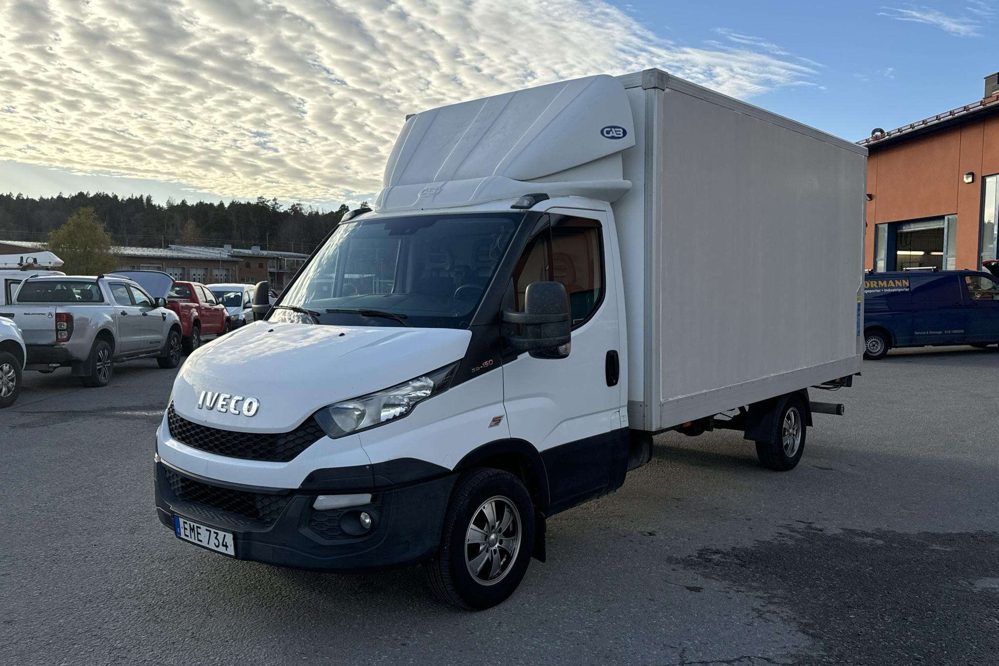 Iveco Daily 35 2.3 Volymskåp (146hk) - 181 820 km - Manual - white - 2015