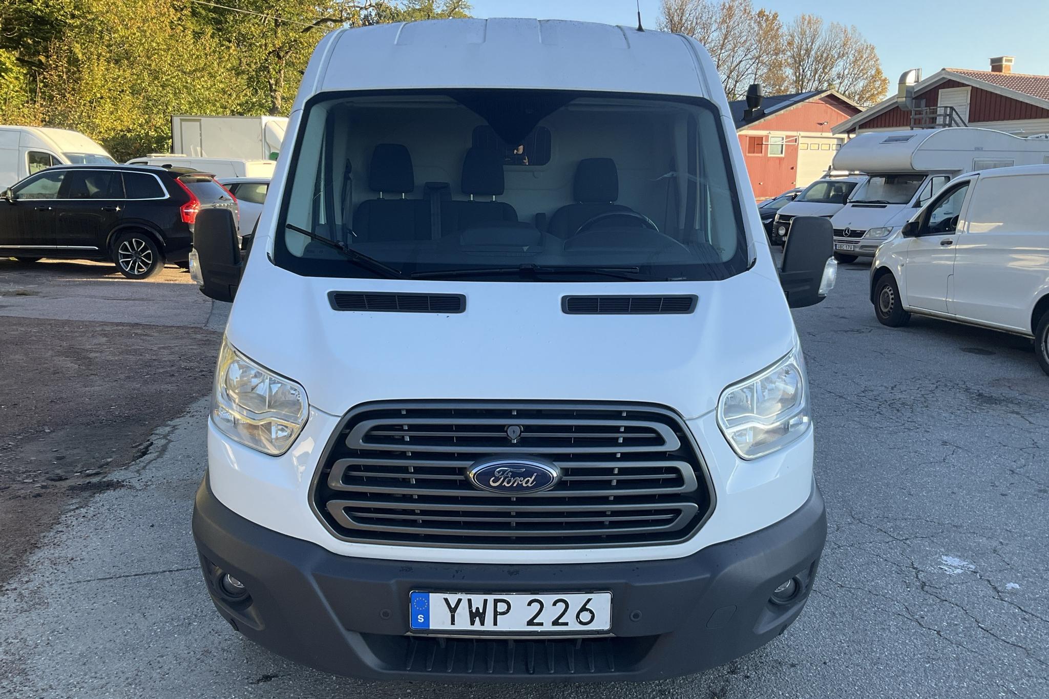 Ford Transit 350 2.0 TDCi AWD Skåp (130hk) - 194 870 km - Käsitsi - valge - 2018