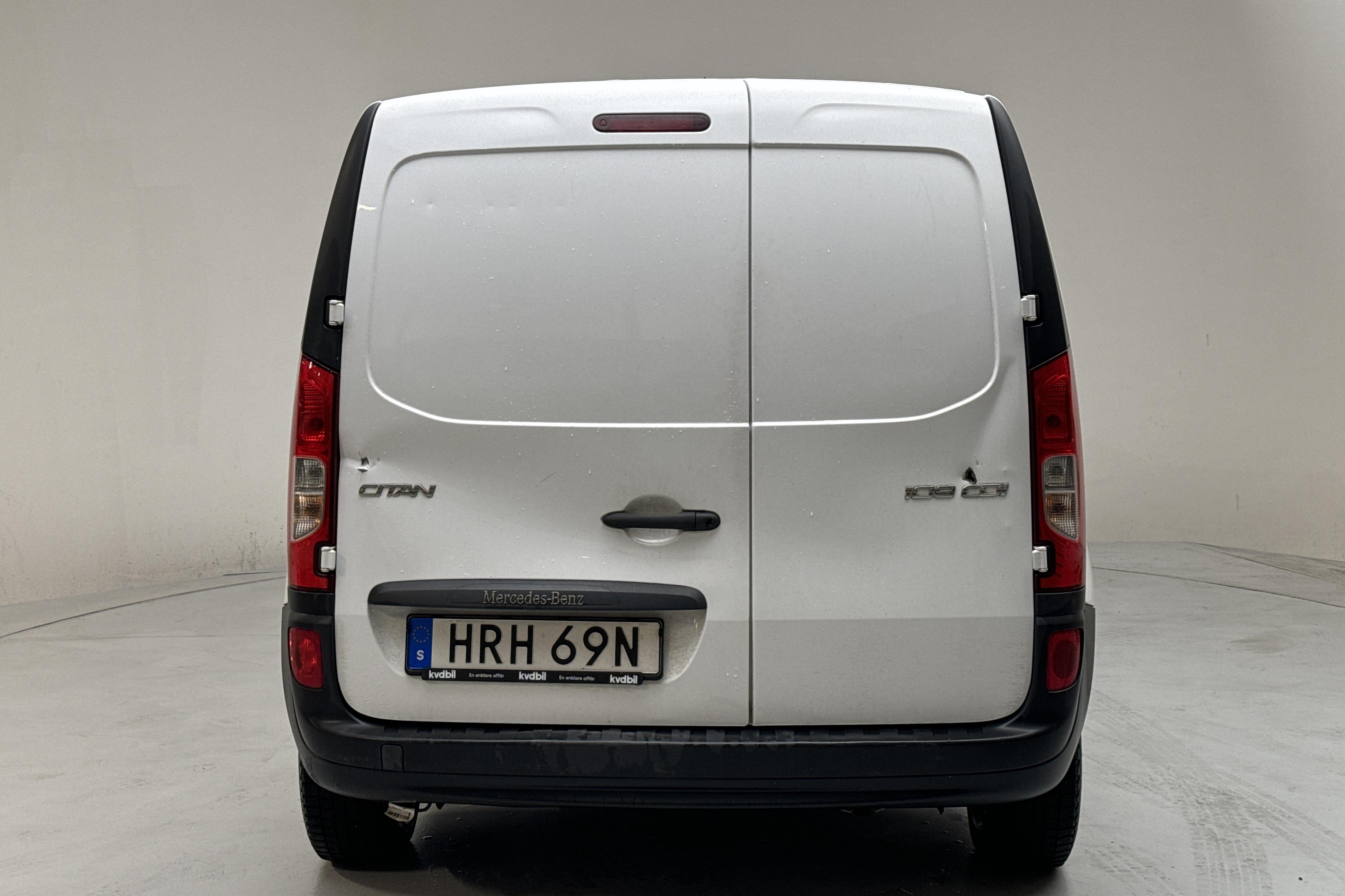 Mercedes Citan 109 1.5 CDI (90hk) - 178 430 km - Käsitsi - valge - 2019