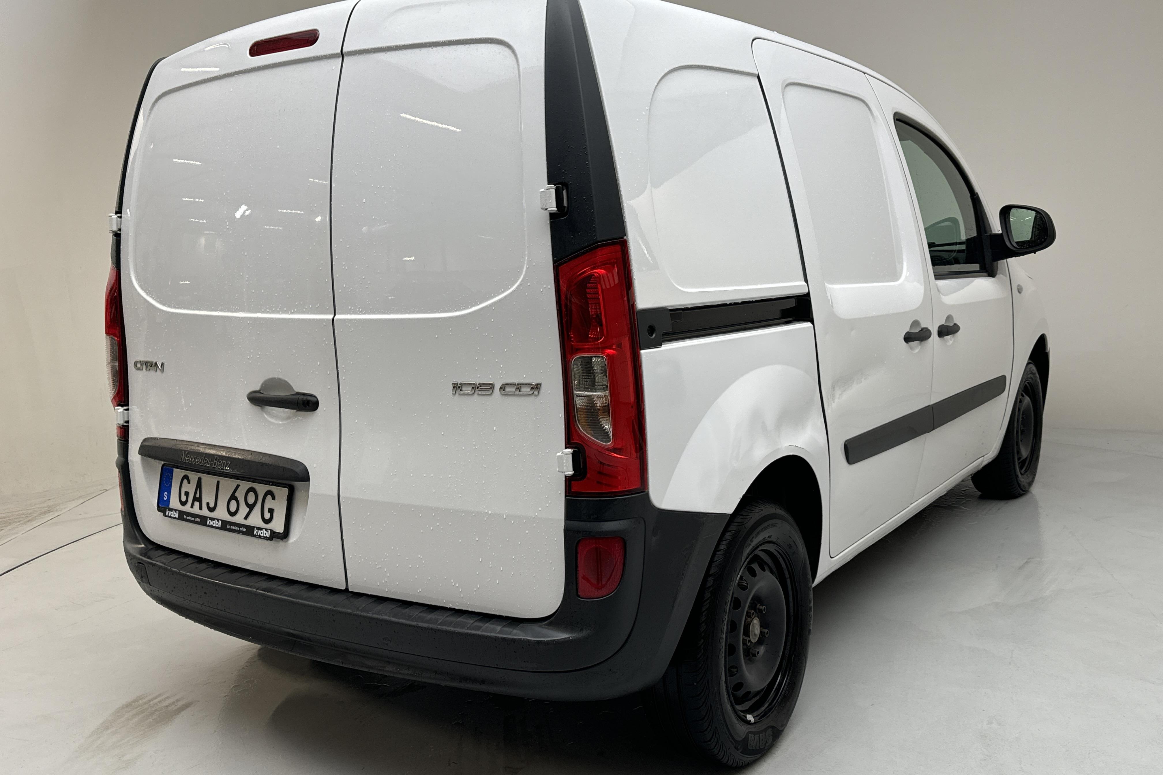 Mercedes Citan 110 1.5 CDI (95hk) - 160 800 km - Käsitsi - valge - 2020