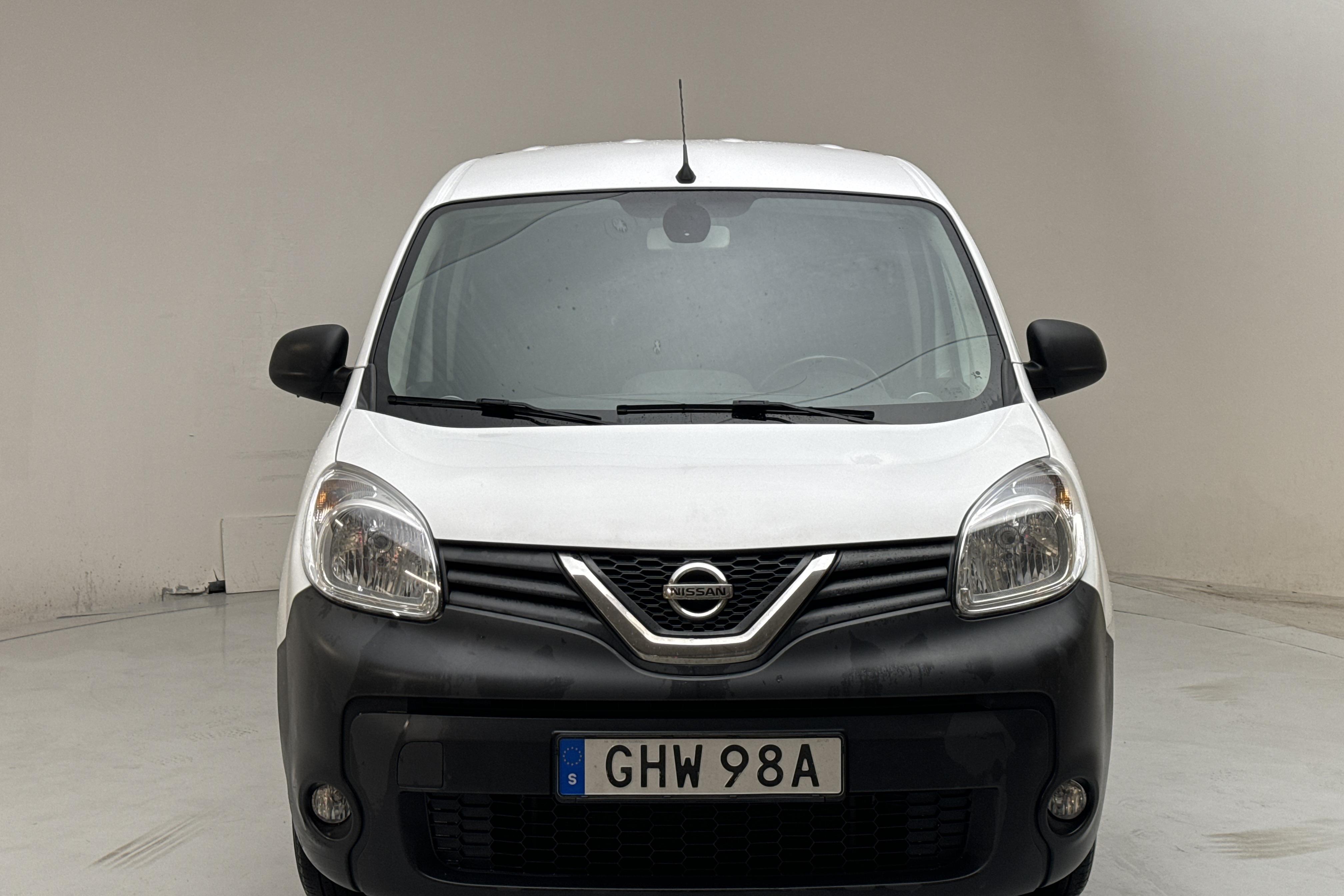 Nissan NV250 1.5 dCi (115hk) - 153 500 km - Manuaalinen - valkoinen - 2021