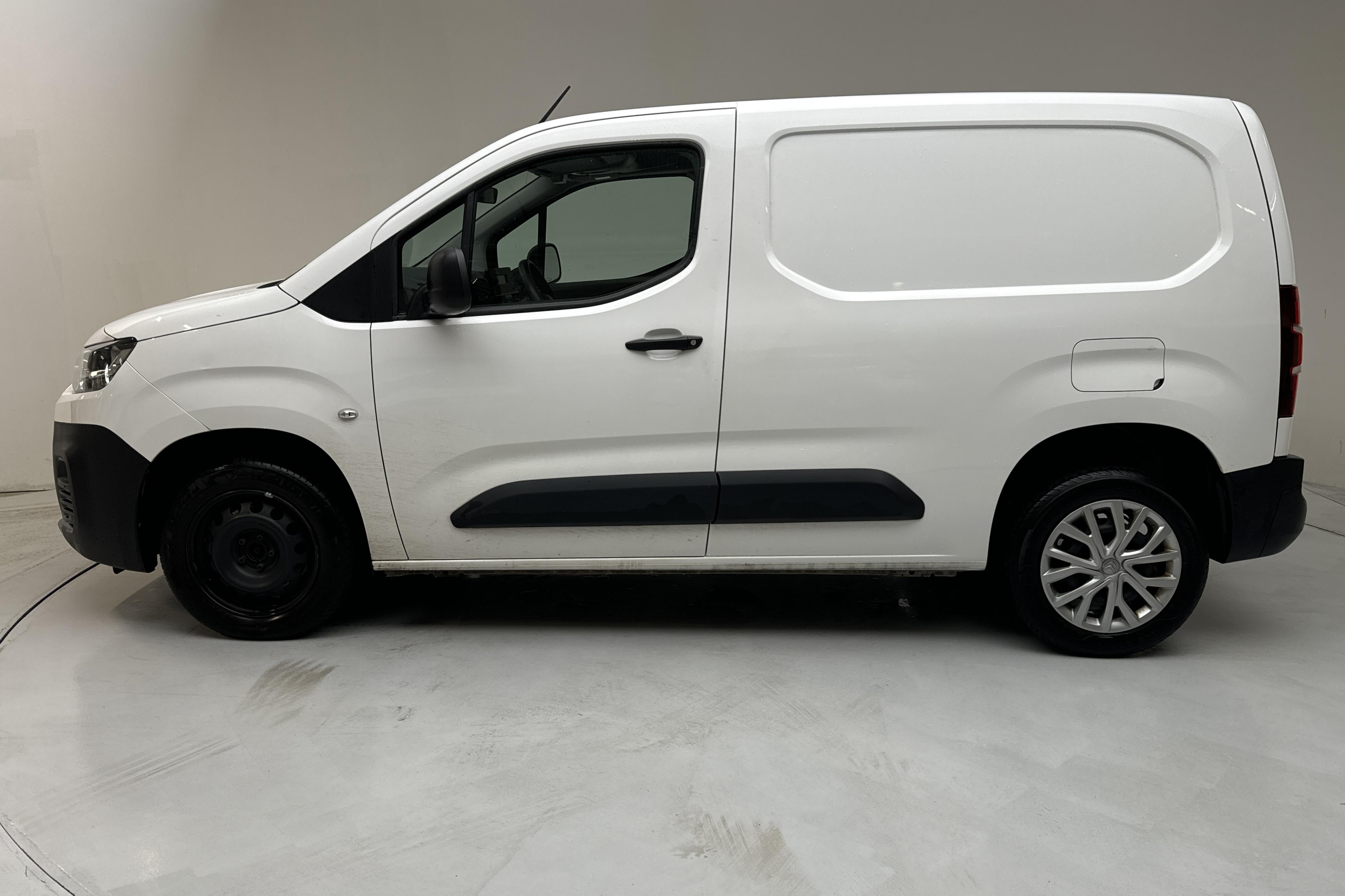 Citroen Berlingo 1.5 BlueHDi Skåp (130hk) - 15 044 mil - Automat - vit - 2021