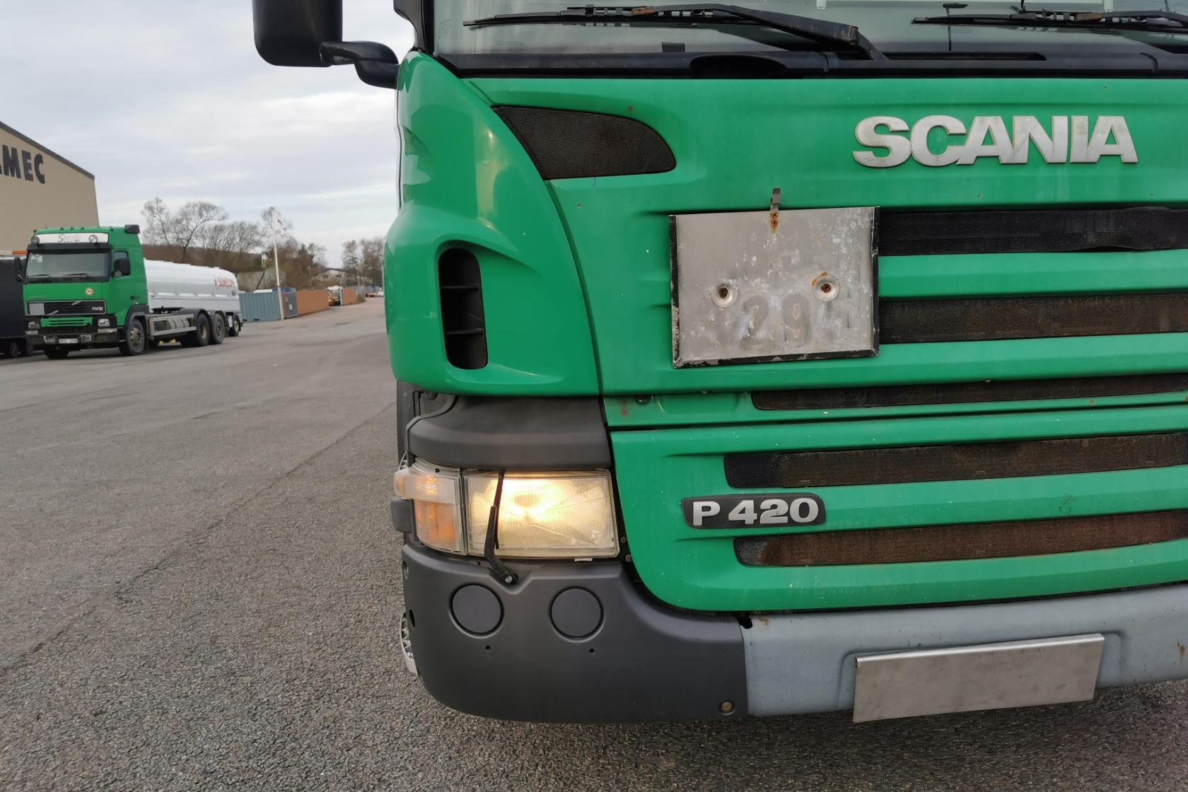 SCANIA P420 - 310 767 km - Automatic - green - 2008