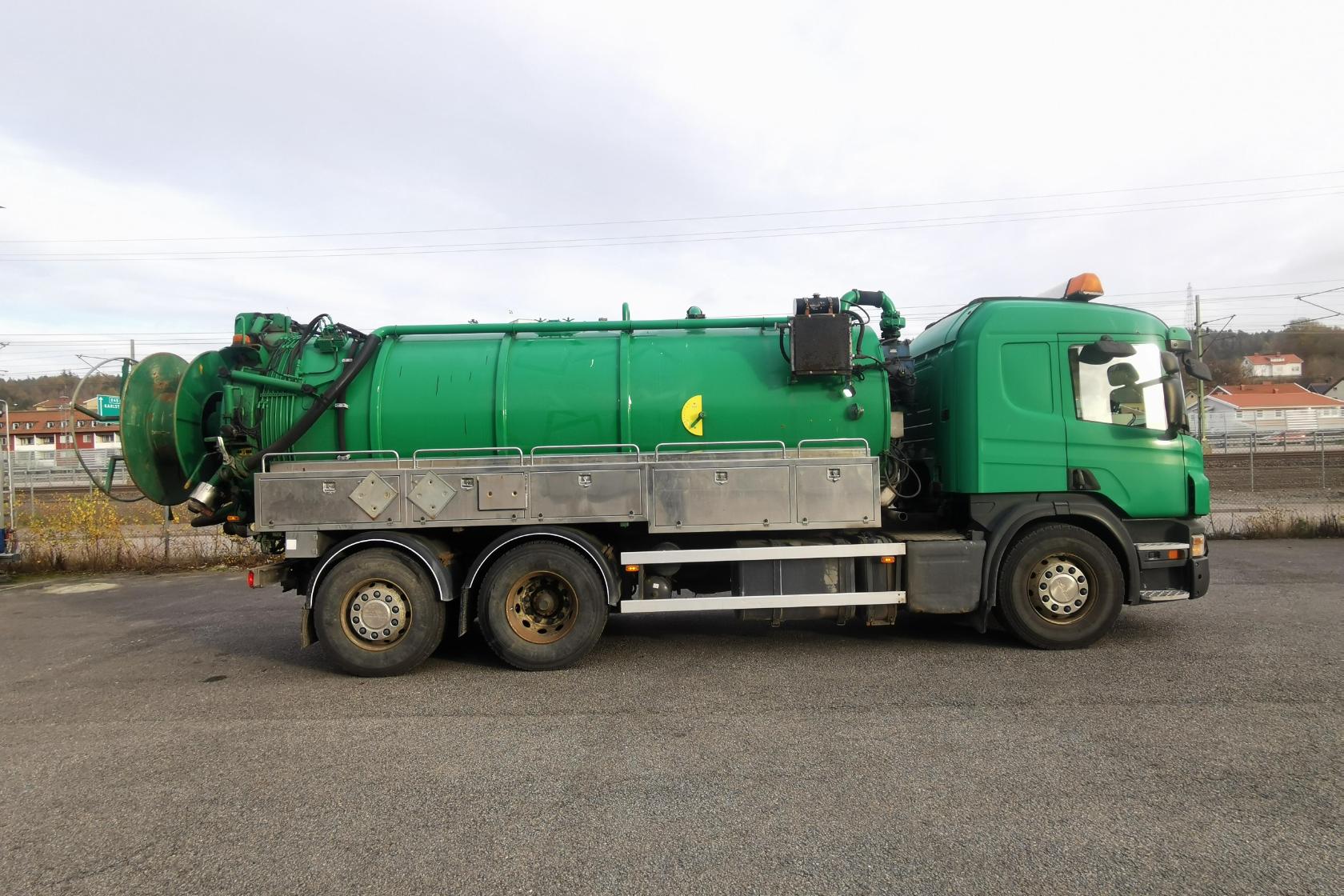 SCANIA P420 - 310 767 km - Automatic - green - 2008