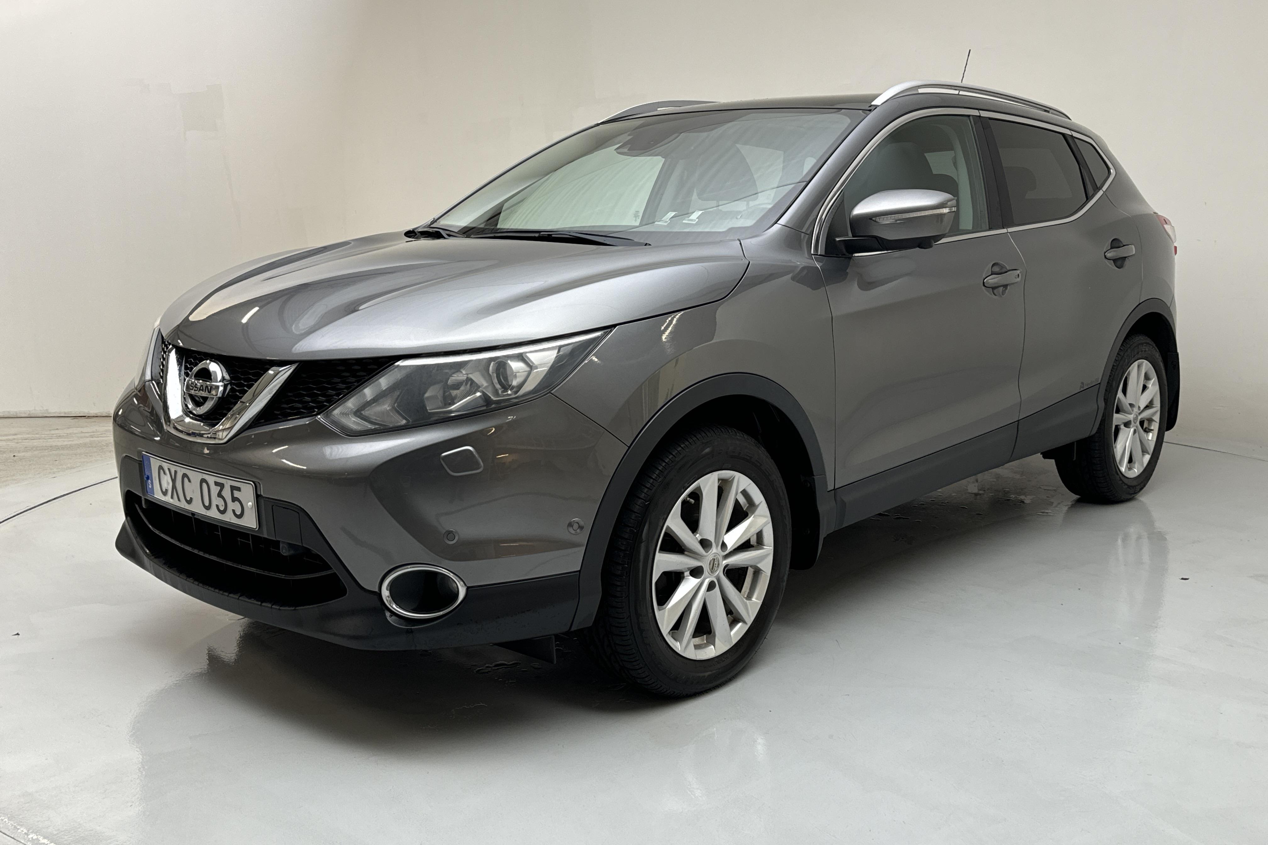 Nissan Qashqai 1.5 dCi (110hk) - 144 230 km - Manuaalinen - harmaa - 2014