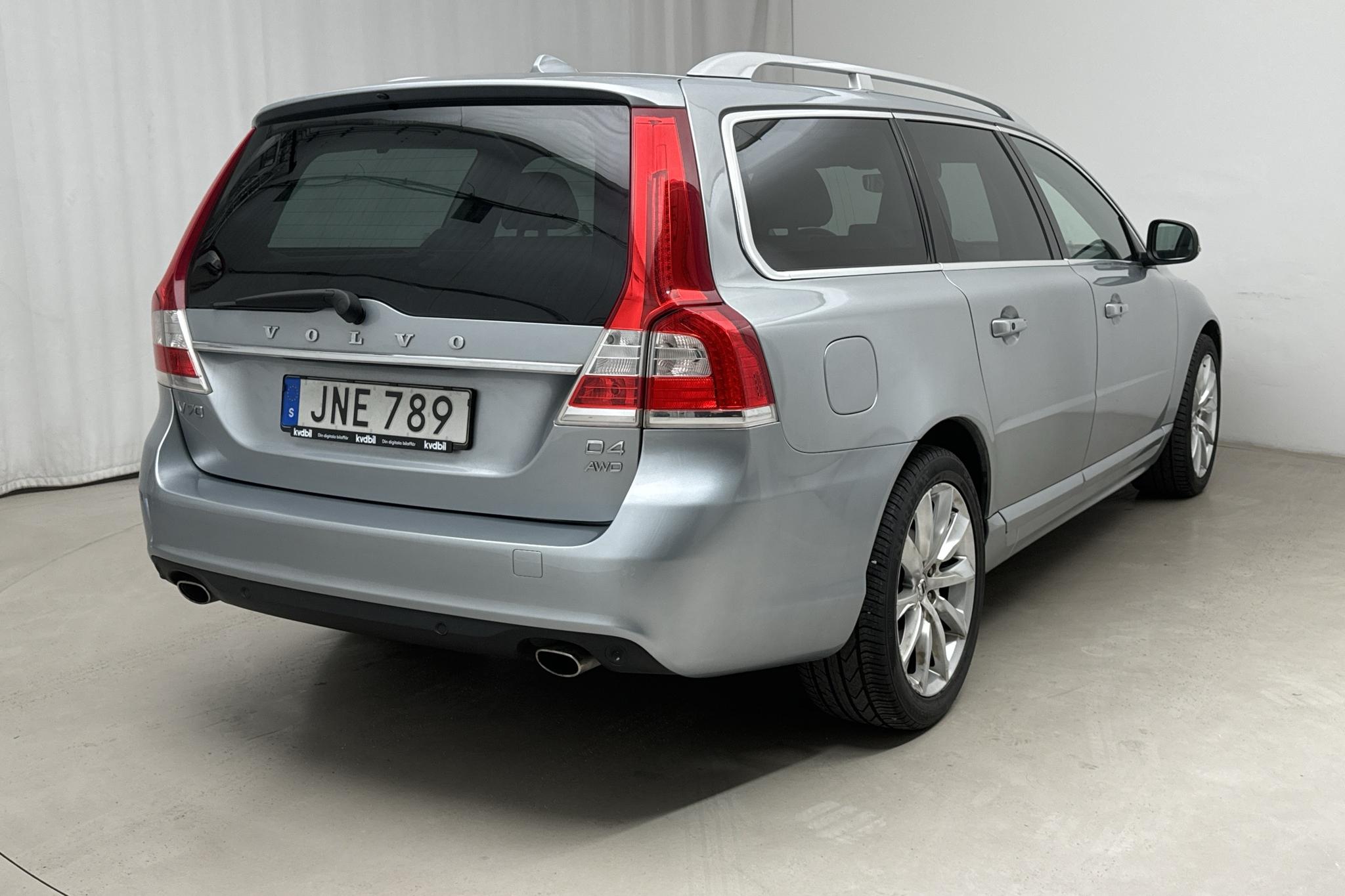 Volvo V70 II D4 AWD (215hk) - 147 860 km - Automatic - silver - 2015