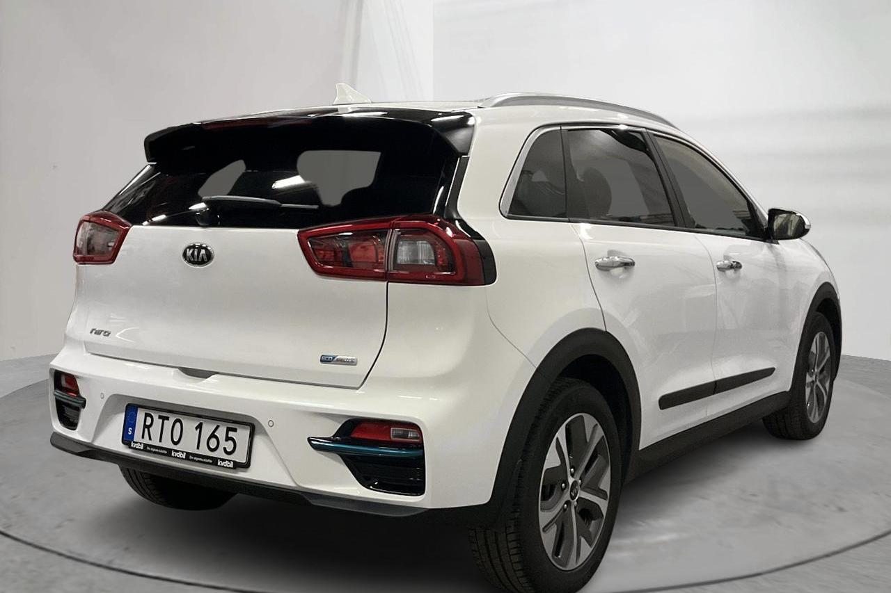 KIA e-Niro 64 kWh (204hk) - 29 660 km - Automatyczna - biały - 2019