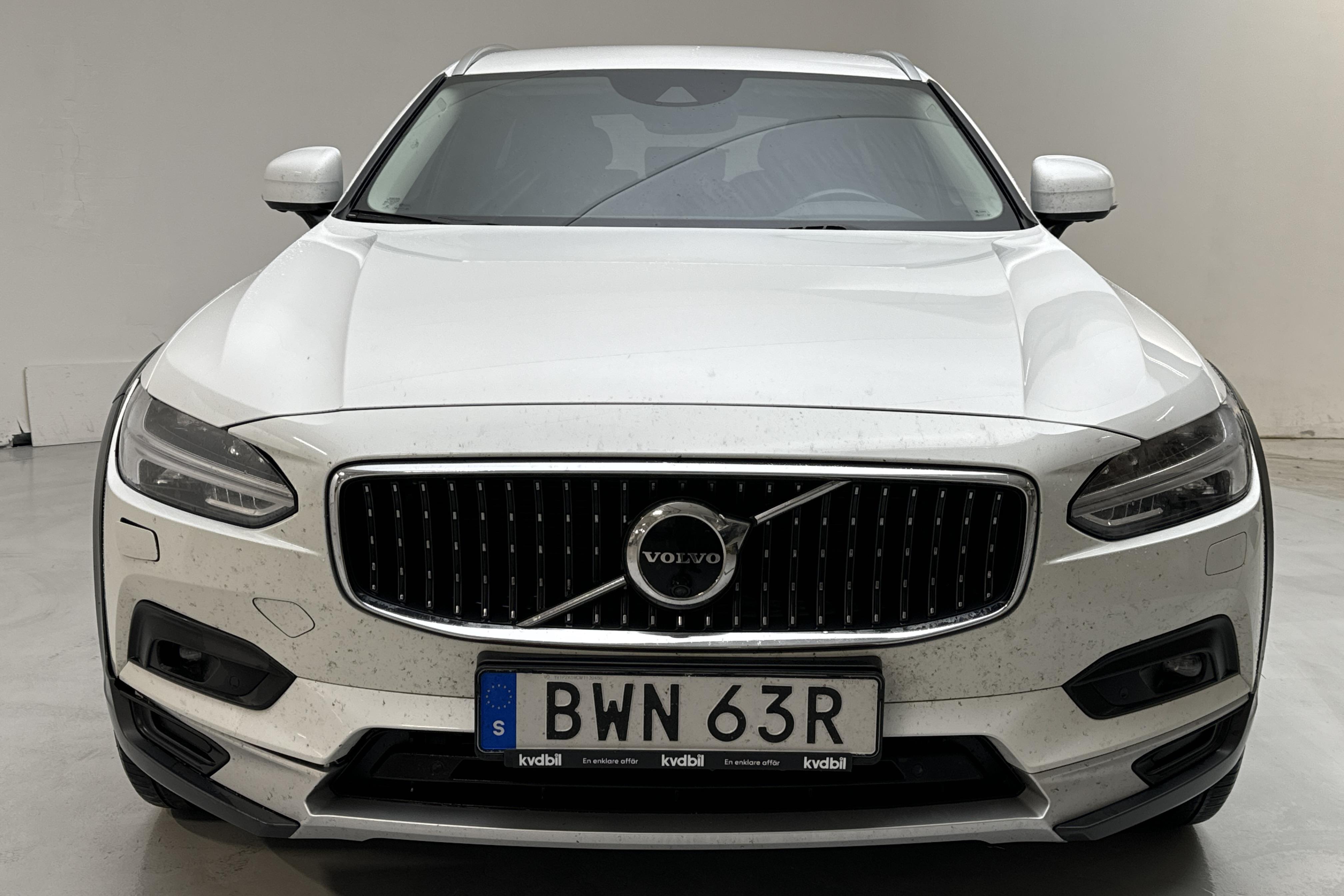 Volvo V90 B4 Cross Country AWD Mildhybrid, Diesel (197hk) - 178 050 km - Automatyczna - biały - 2021