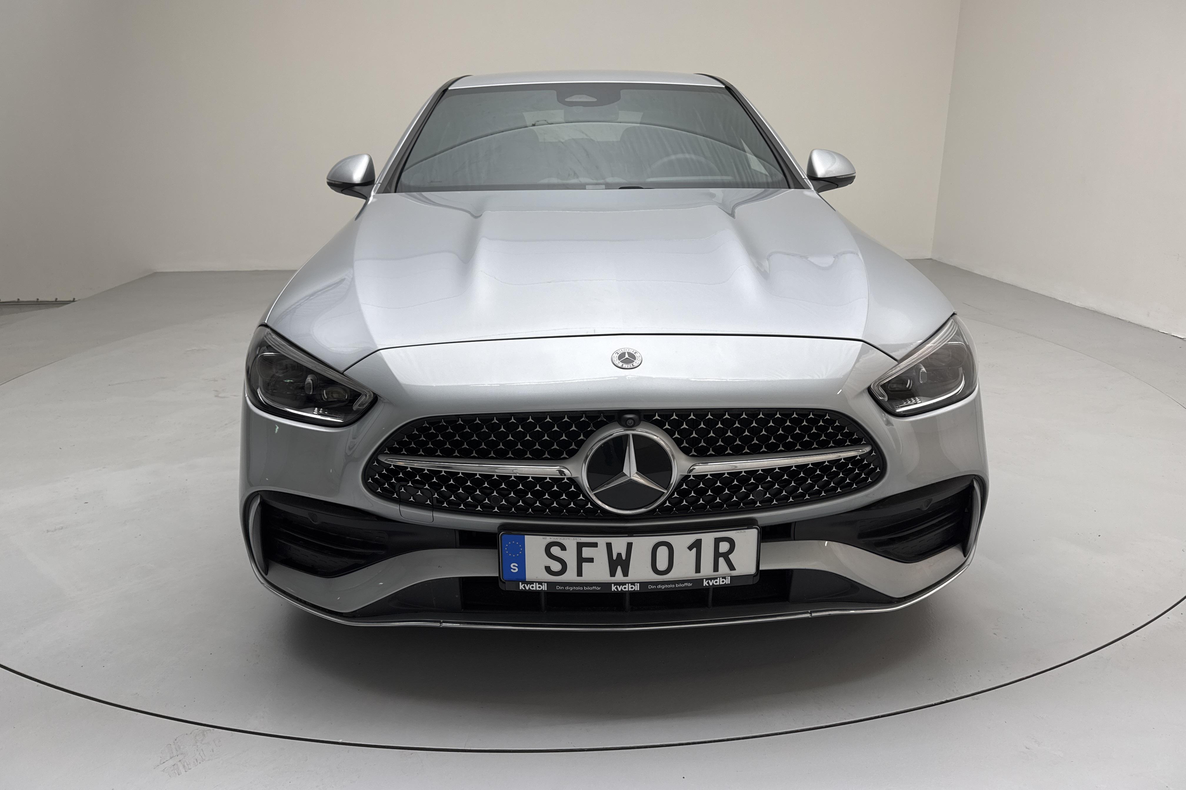 Mercedes C 220 d Sedan W206 (200hk) - 4 120 km - Automaatne - hõbe - 2023