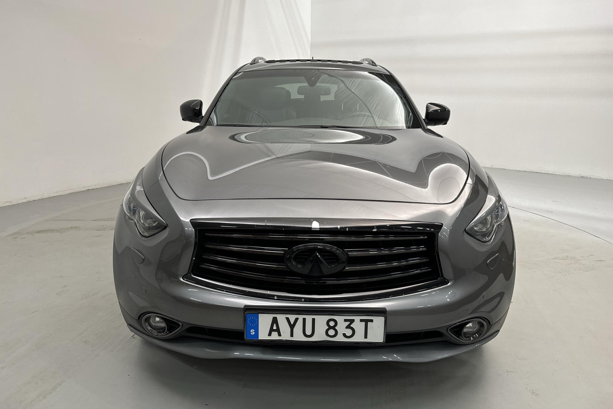 Infiniti QX70 3.7 V6 AWD (320hk) - 5 560 mil - Automat - grå - 2017