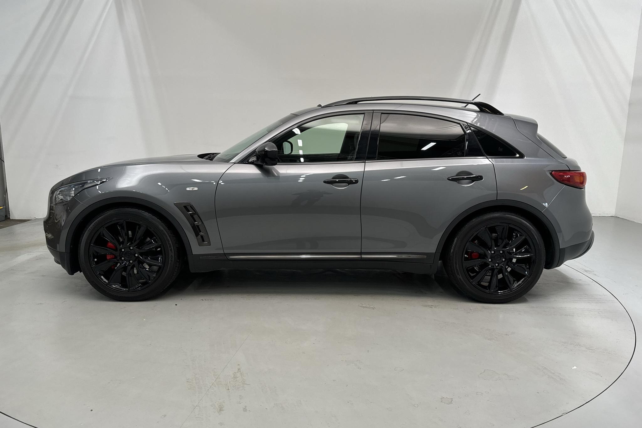 Infiniti QX70 3.7 V6 AWD (320hk) - 55 600 km - Automaatne - hall - 2017