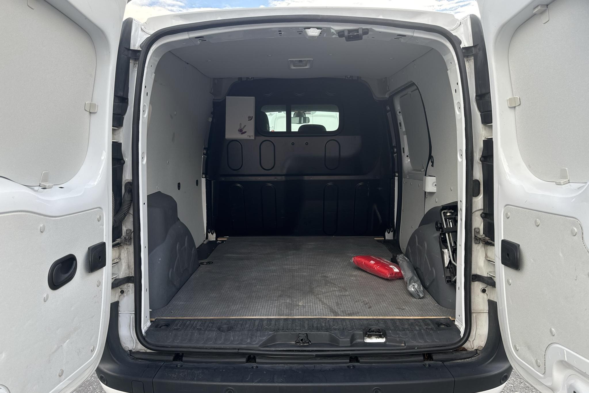 Renault Kangoo 1.5 dCi Skåp (95hk) - 104 740 km - Käsitsi - valge - 2020