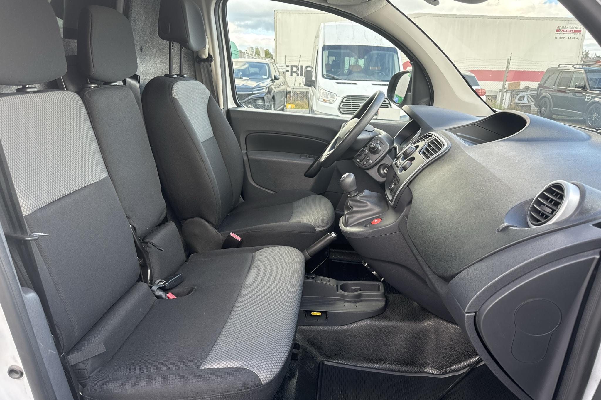 Renault Kangoo 1.5 dCi Skåp (95hk) - 104 740 km - Manuaalinen - valkoinen - 2020