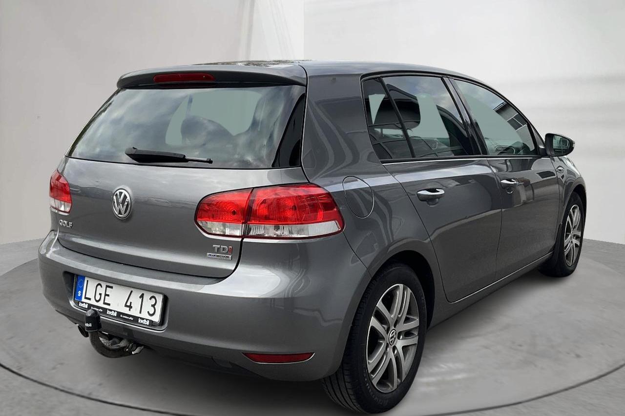 VW Golf VI 1.6 TDI BlueMotion Technology 5dr (105hk) - 13 777 mil - Manuell - grå - 2011