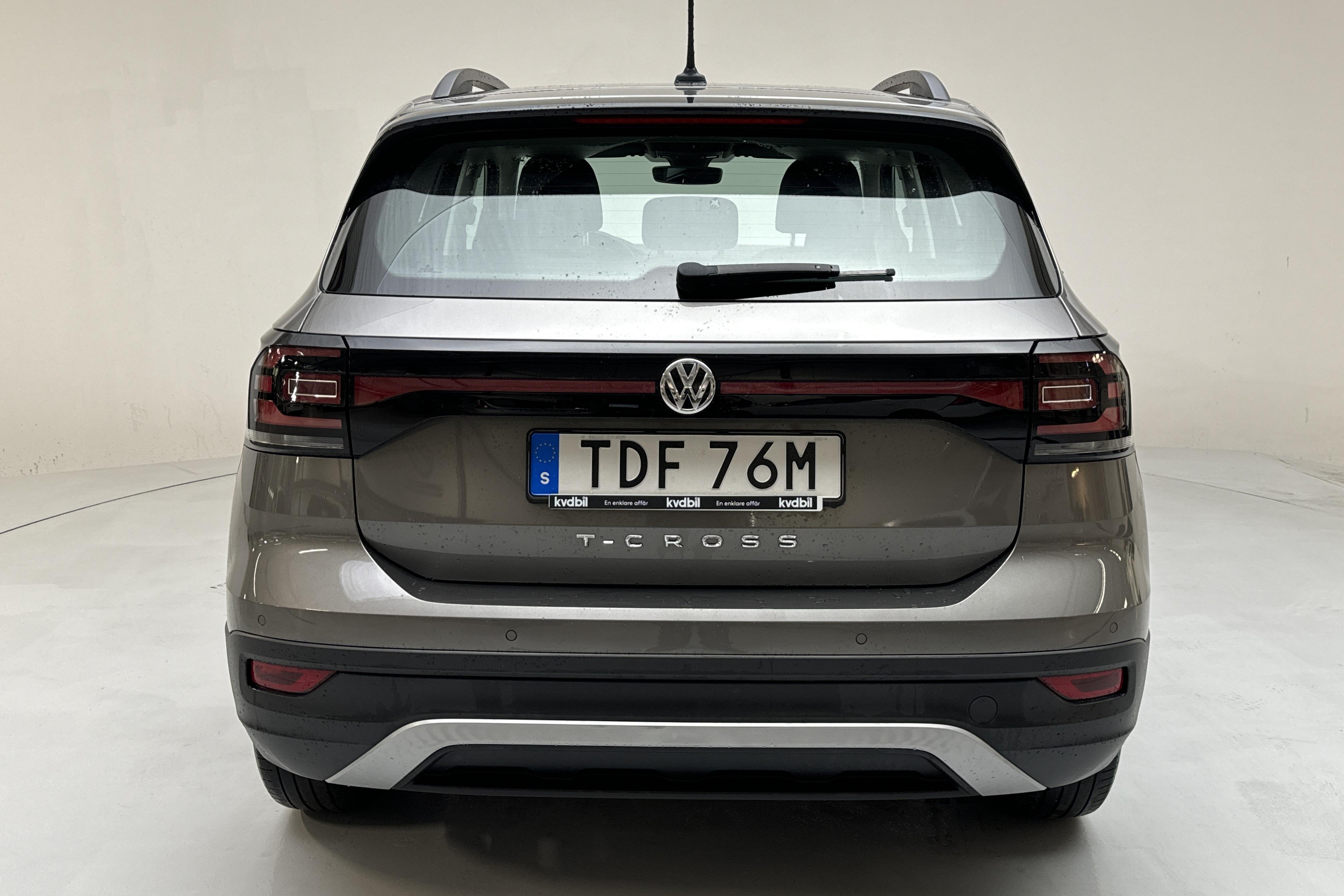 VW T-Cross 1.0 TSI (95hk) - 73 260 km - Käsitsi - hall - 2020