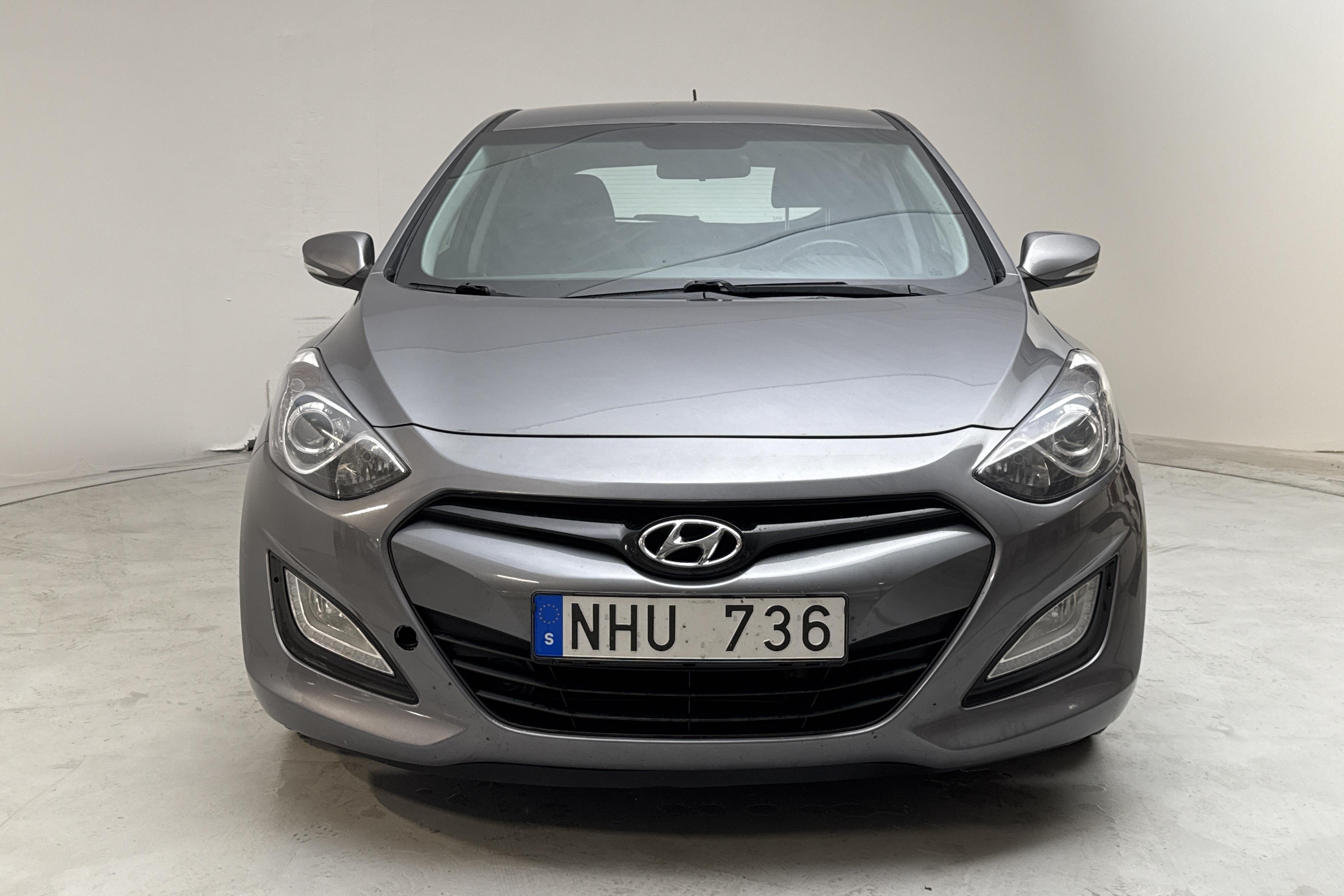 Hyundai i30 1.6 CRDi 5dr (110hk) - 183 850 km - Manuaalinen - harmaa - 2014