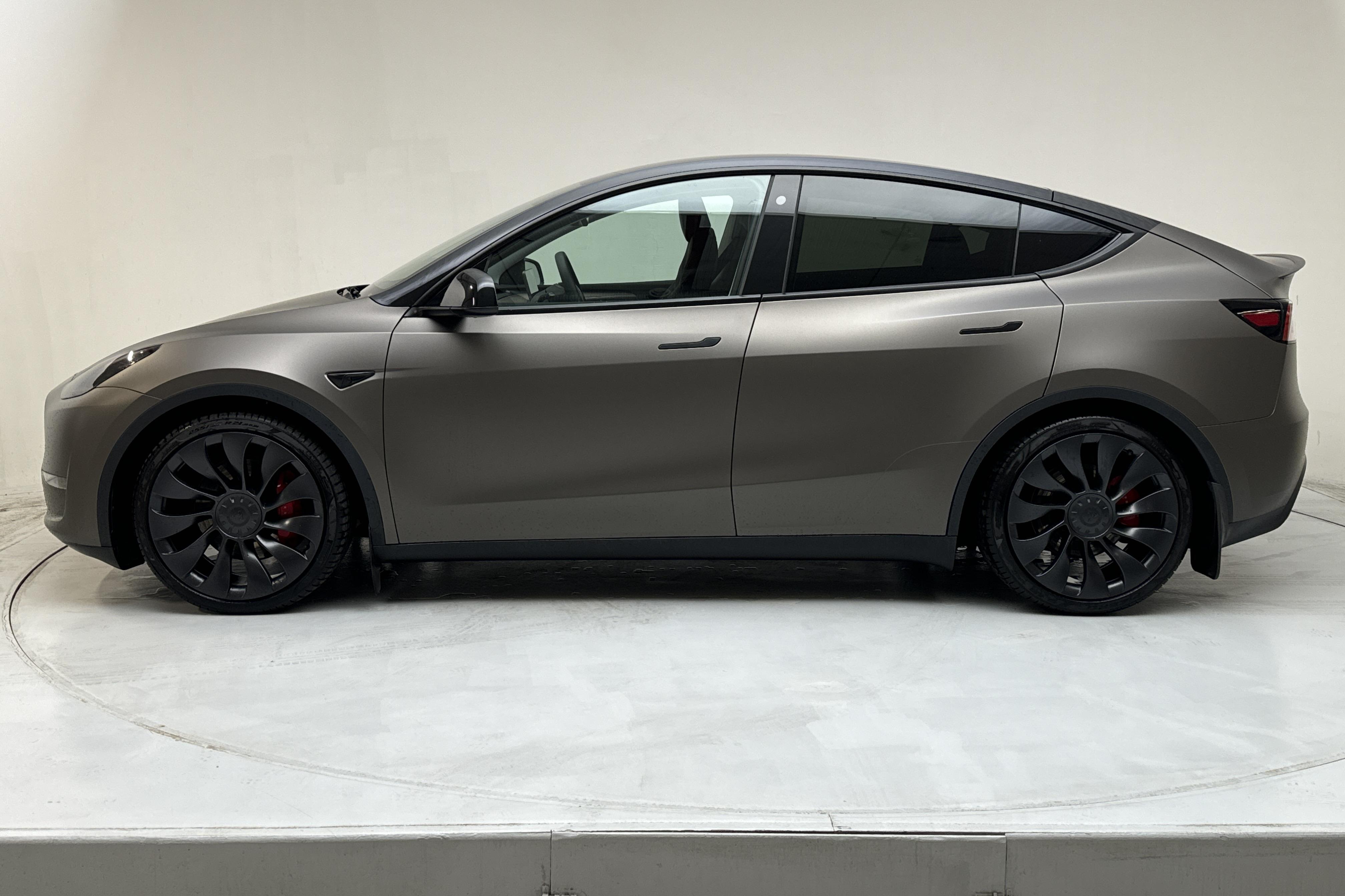 Tesla Model Y Performance Dual Motor AWD - 32 900 km - Automatyczna - czarny - 2023