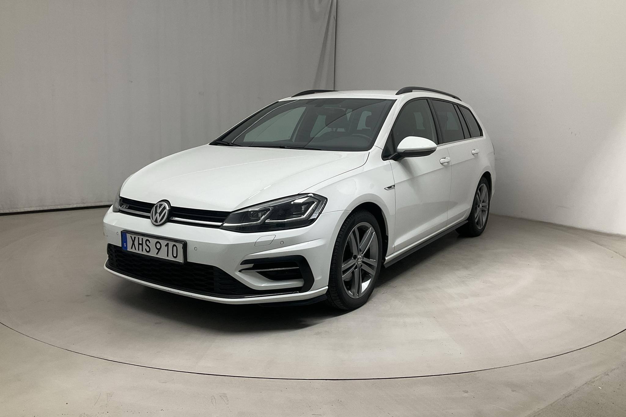 VW Golf VII 1.5 TSI Sportscombi (150hk) - 73 100 km - Automatyczna - biały - 2020