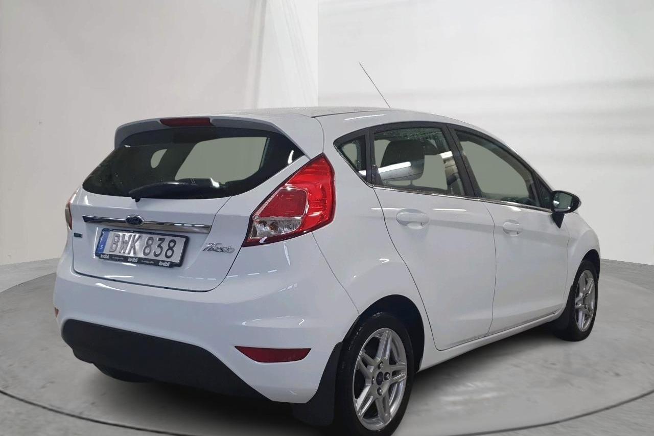 Ford Fiesta 1.0T EcoBoost 5dr (100hk) - 55 450 km - Automatyczna - biały - 2014