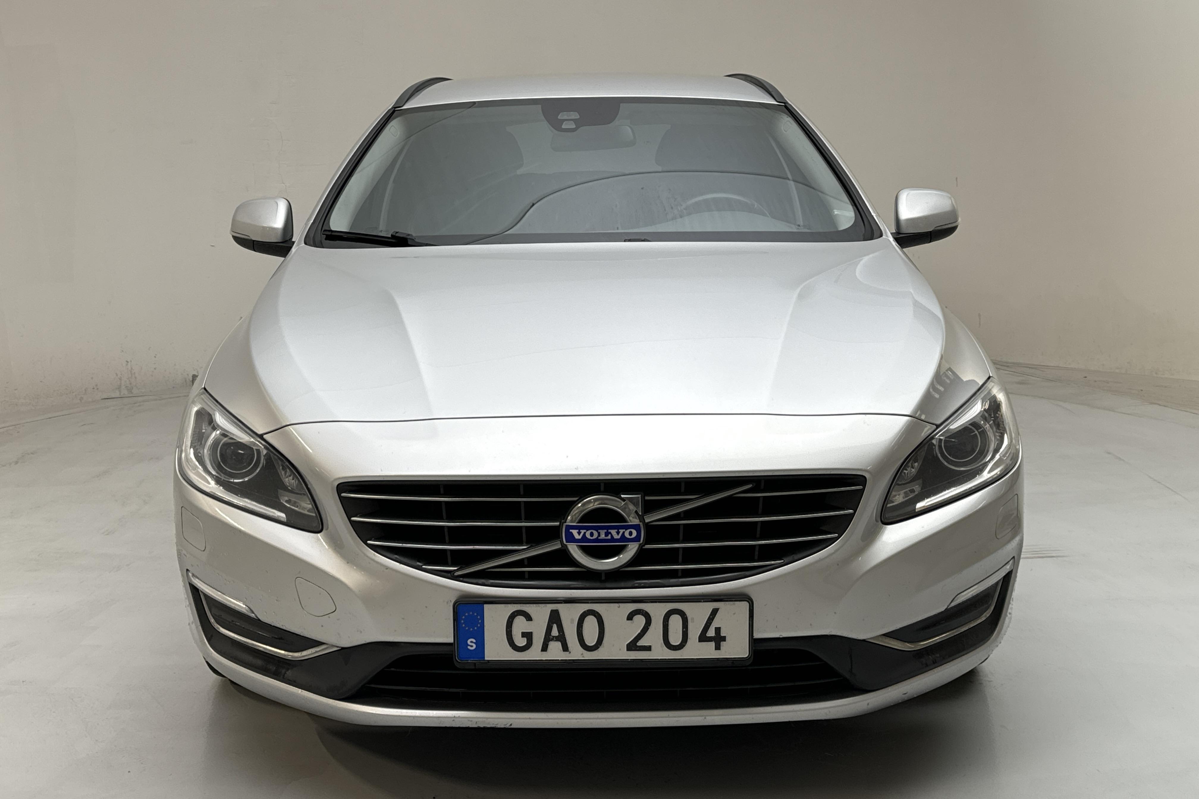 Volvo V60 T5 Bi-fuel (245hk) - 15 961 mil - Automat - silver - 2016