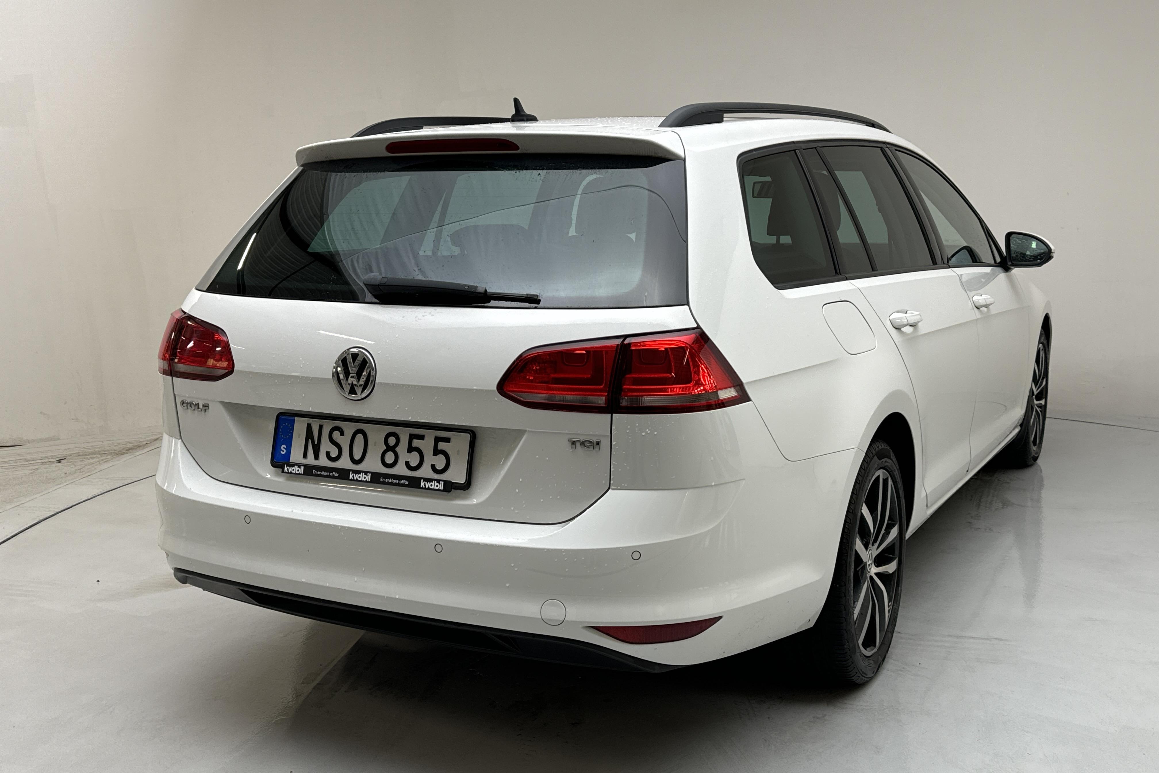 VW Golf VII 1.4 TGI BlueMotion Sportscombi (110hk) - 136 920 km - Automaattinen - valkoinen - 2015